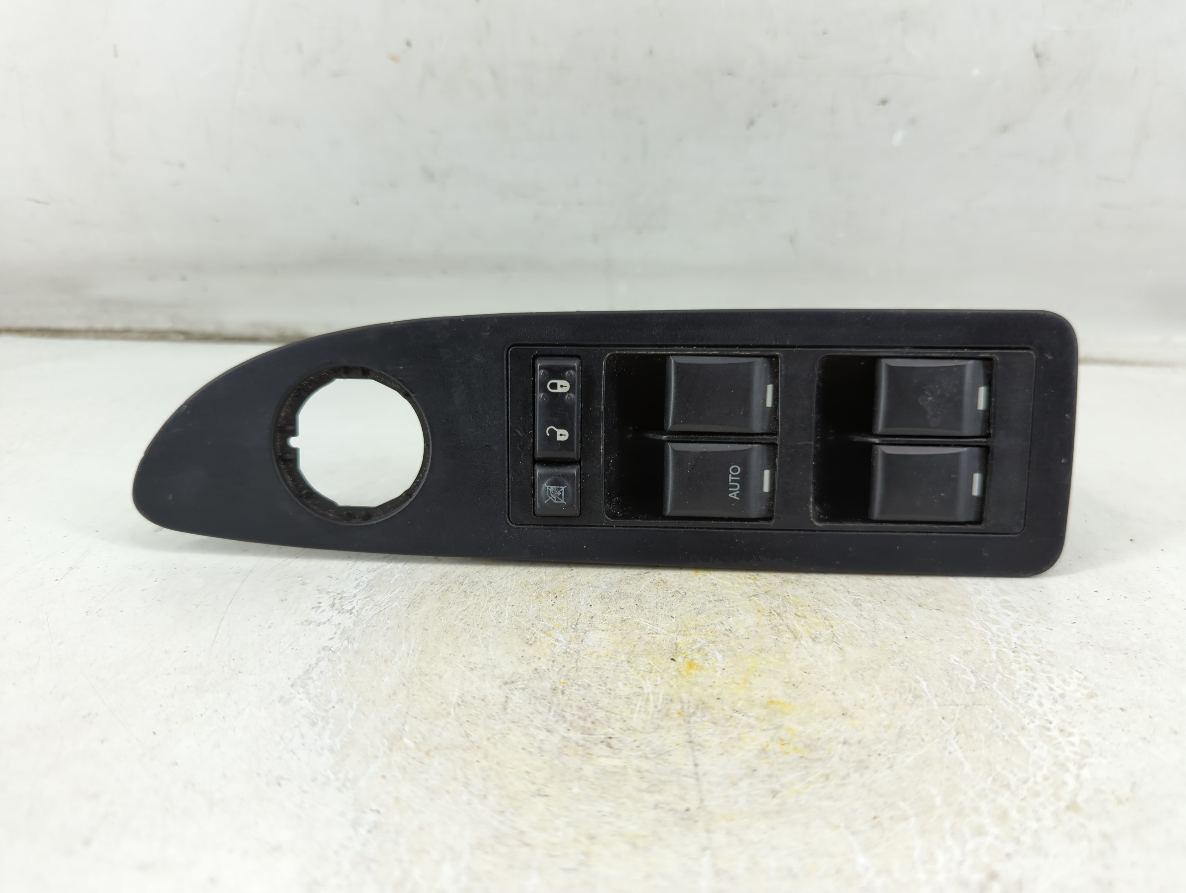 2011-2014 Chrysler 200 Driver Left Door Master Power Window Switch 1059845 - Oemusedautoparts1.com