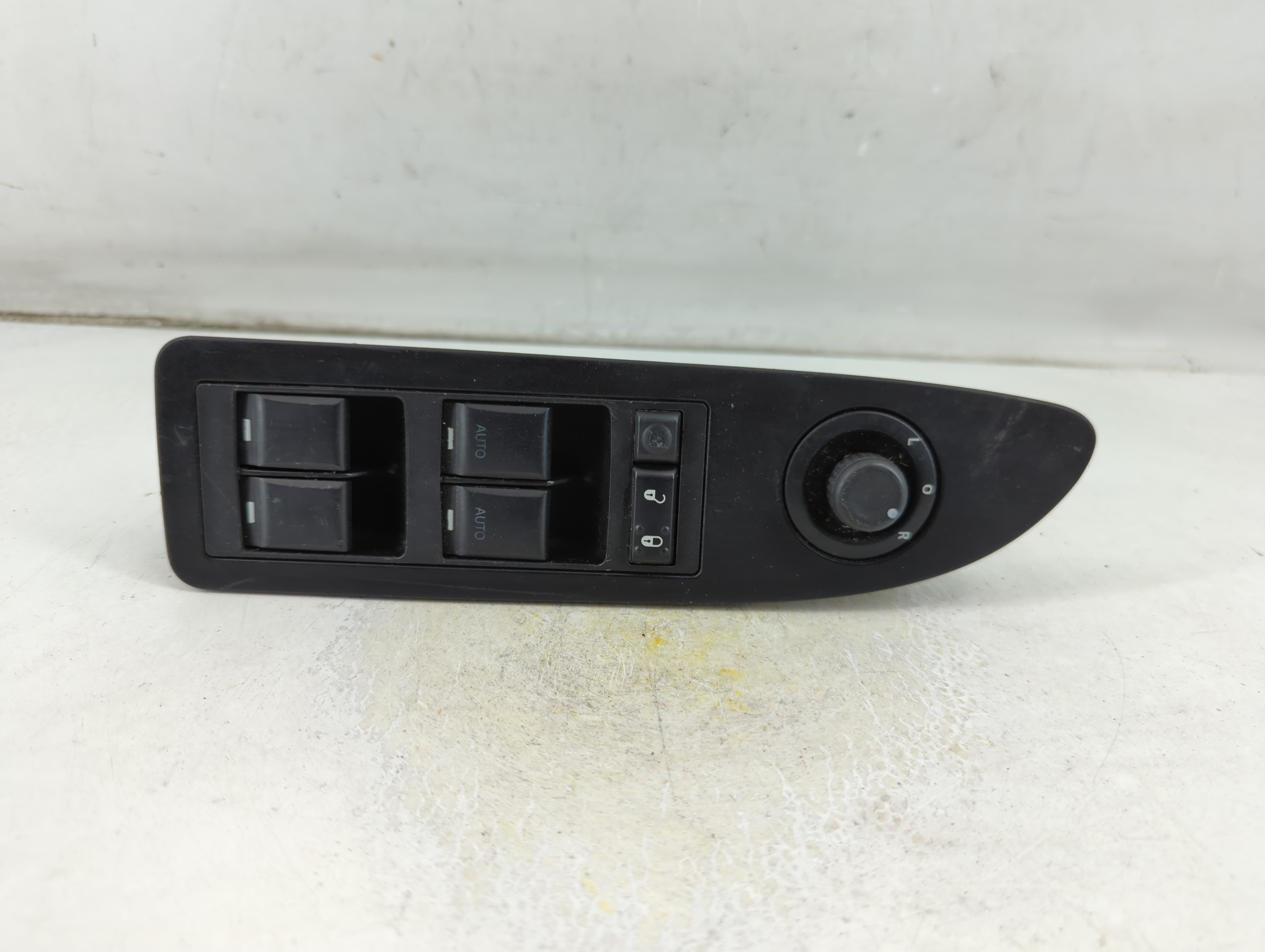 2011-2014 Chrysler 200 Driver Left Door Master Power Window Switch 1059846 - Oemusedautoparts1.com