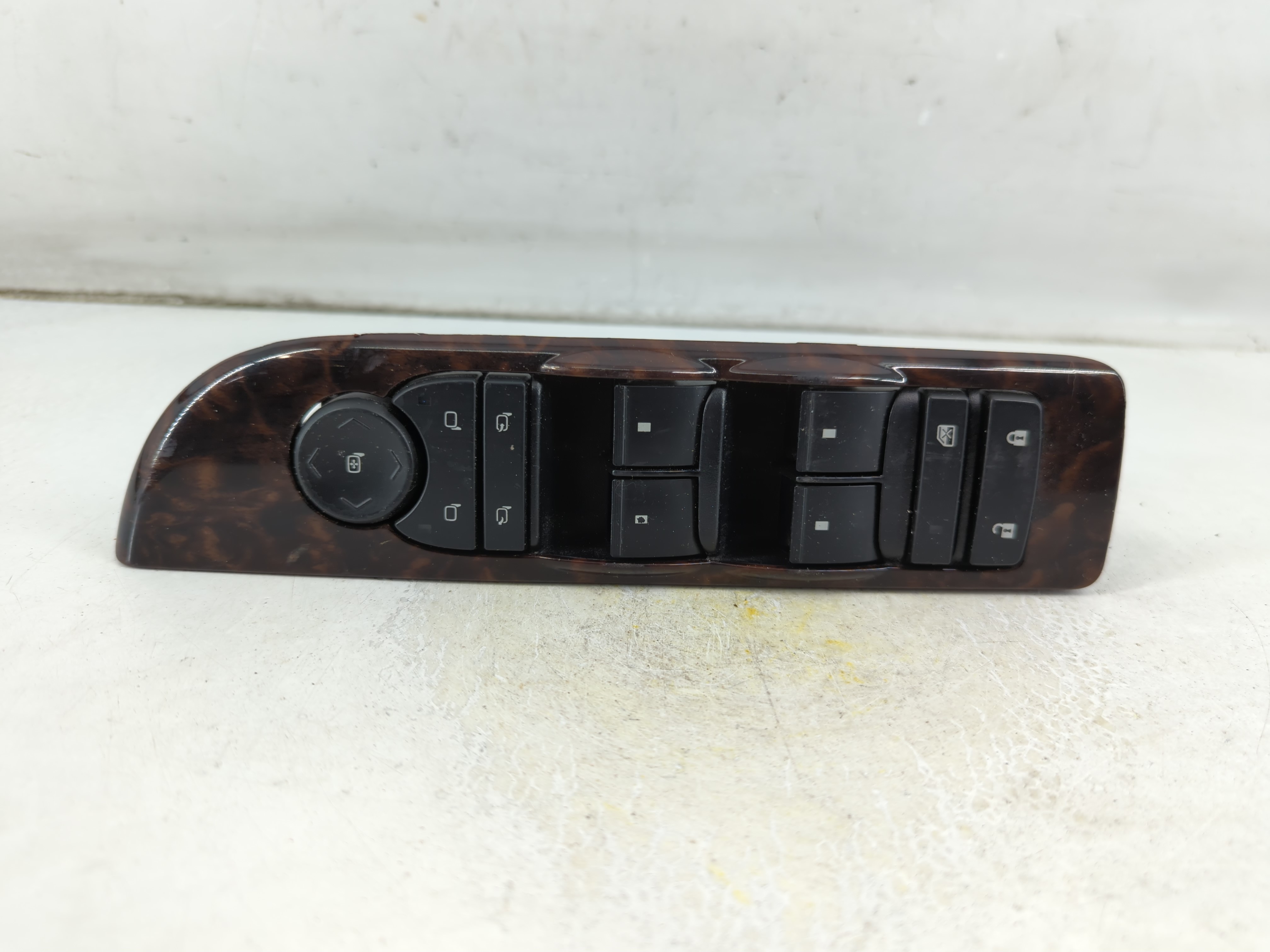 2014 Chevrolet Tahoe Driver Left Door Master Power Window Switch 1059854 - Oemusedautoparts1.com