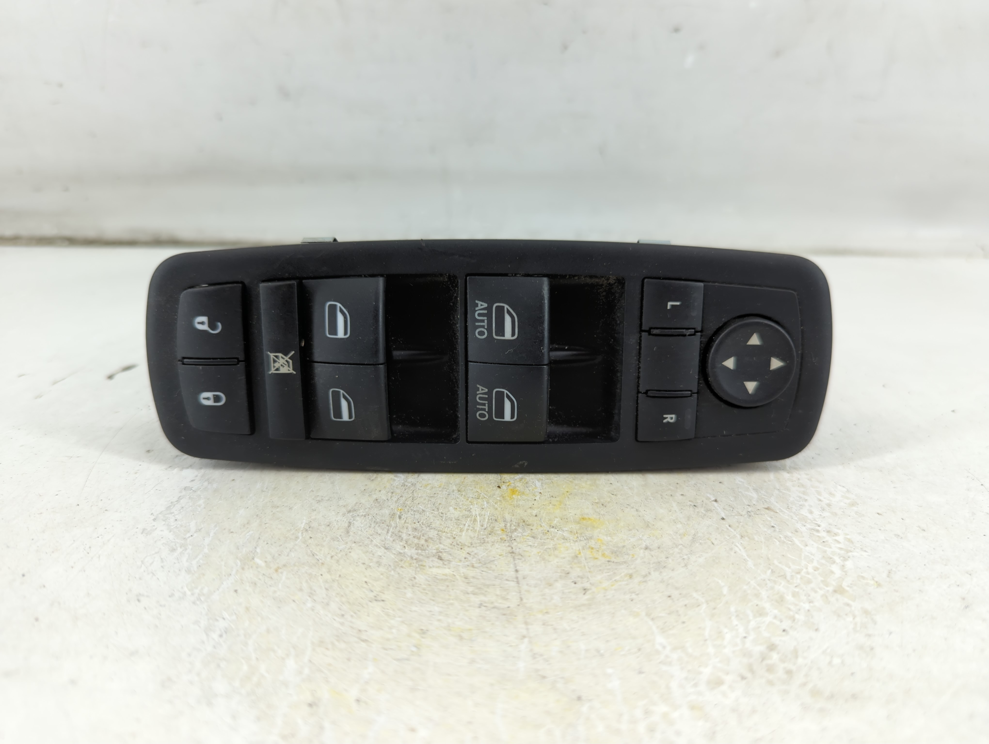 Dodge Caravan Driver Left Door Master Power Window Switch 68110871aa 1059856 - Oemusedautoparts1.com