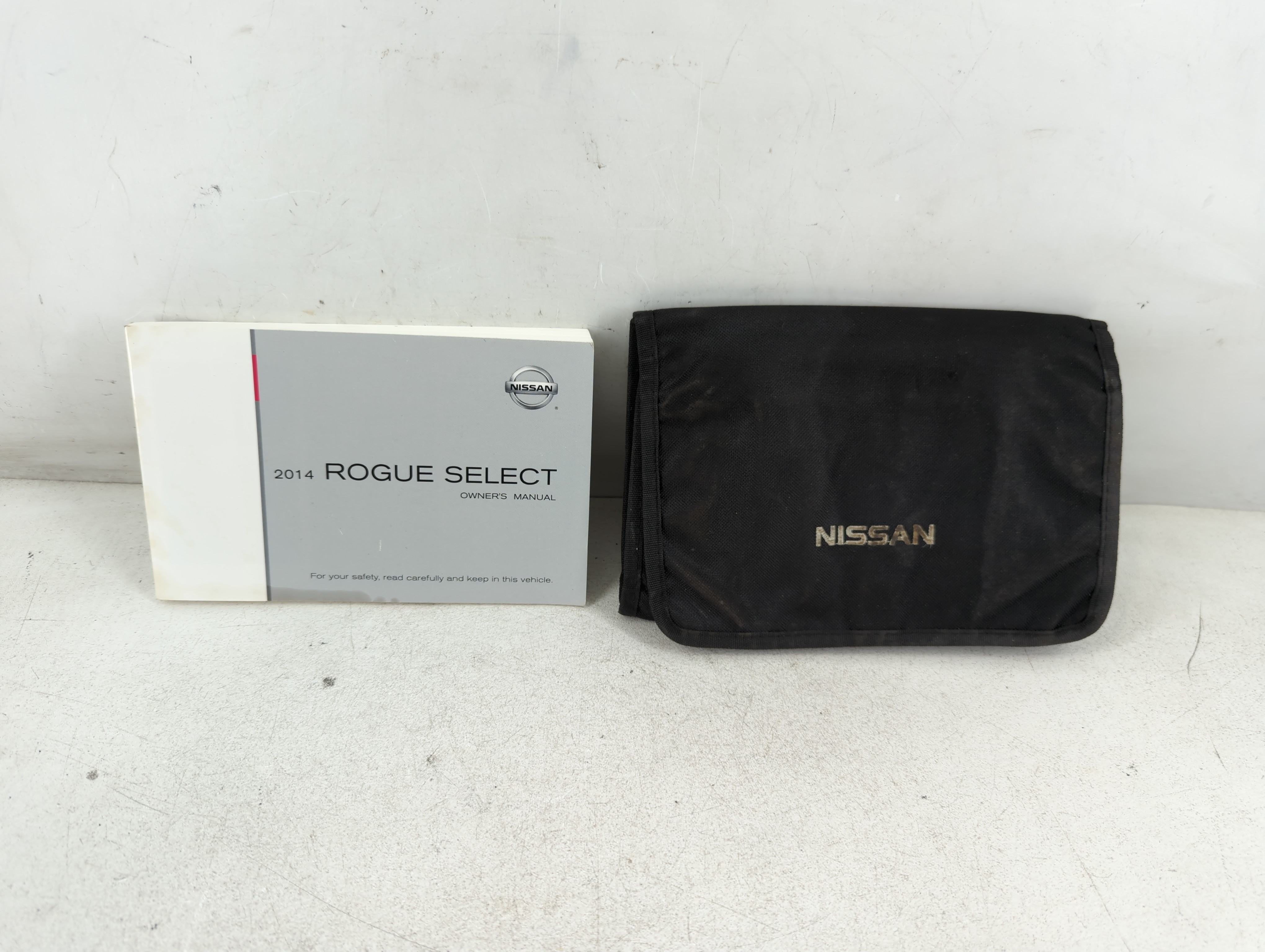 Picture of 2014 Nissan Rogue Select Owners Manual Book Guide 1060380