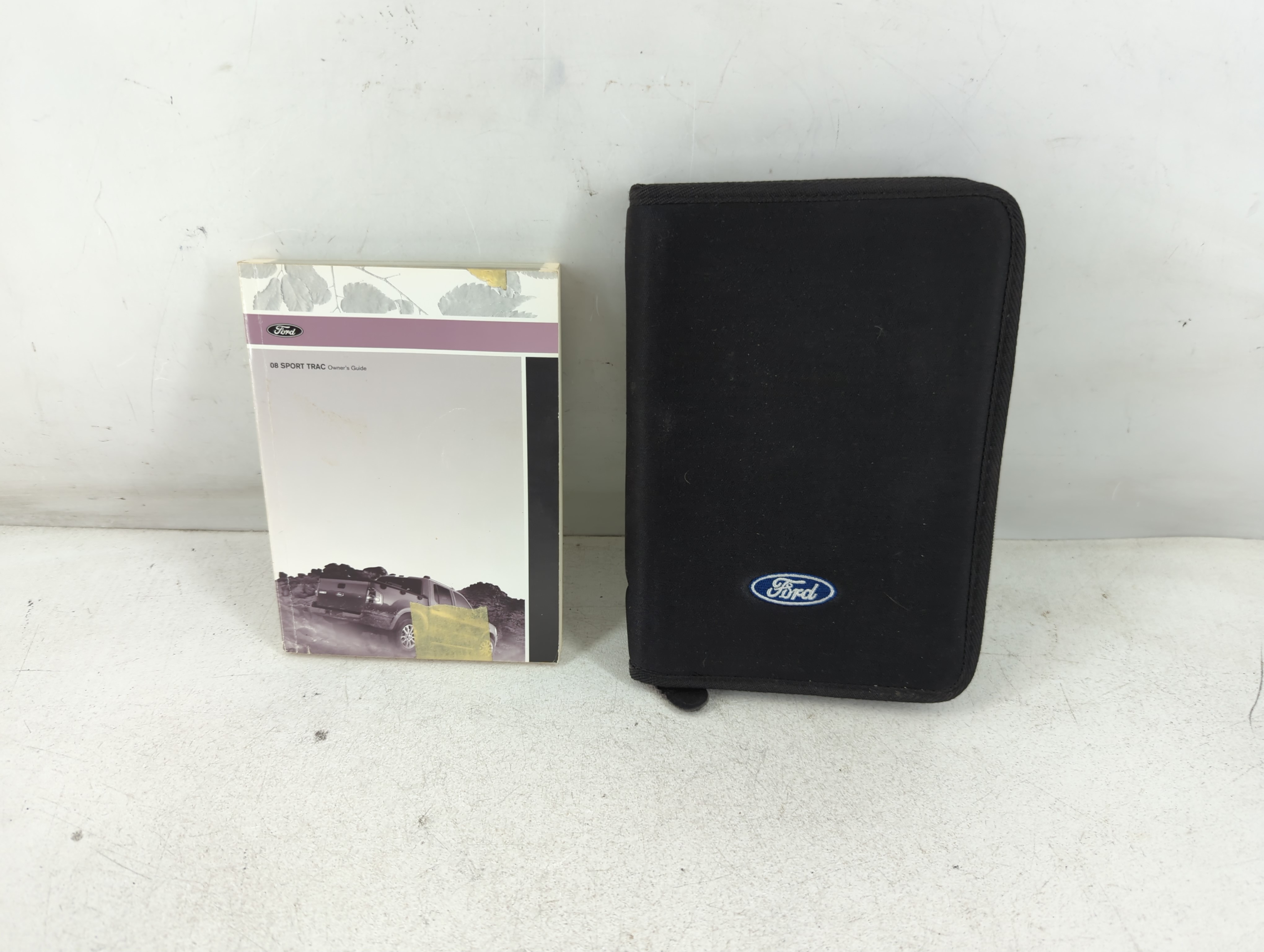 Picture of 2008 Chevrolet Tracker Owners Manual Book Guide 1060381