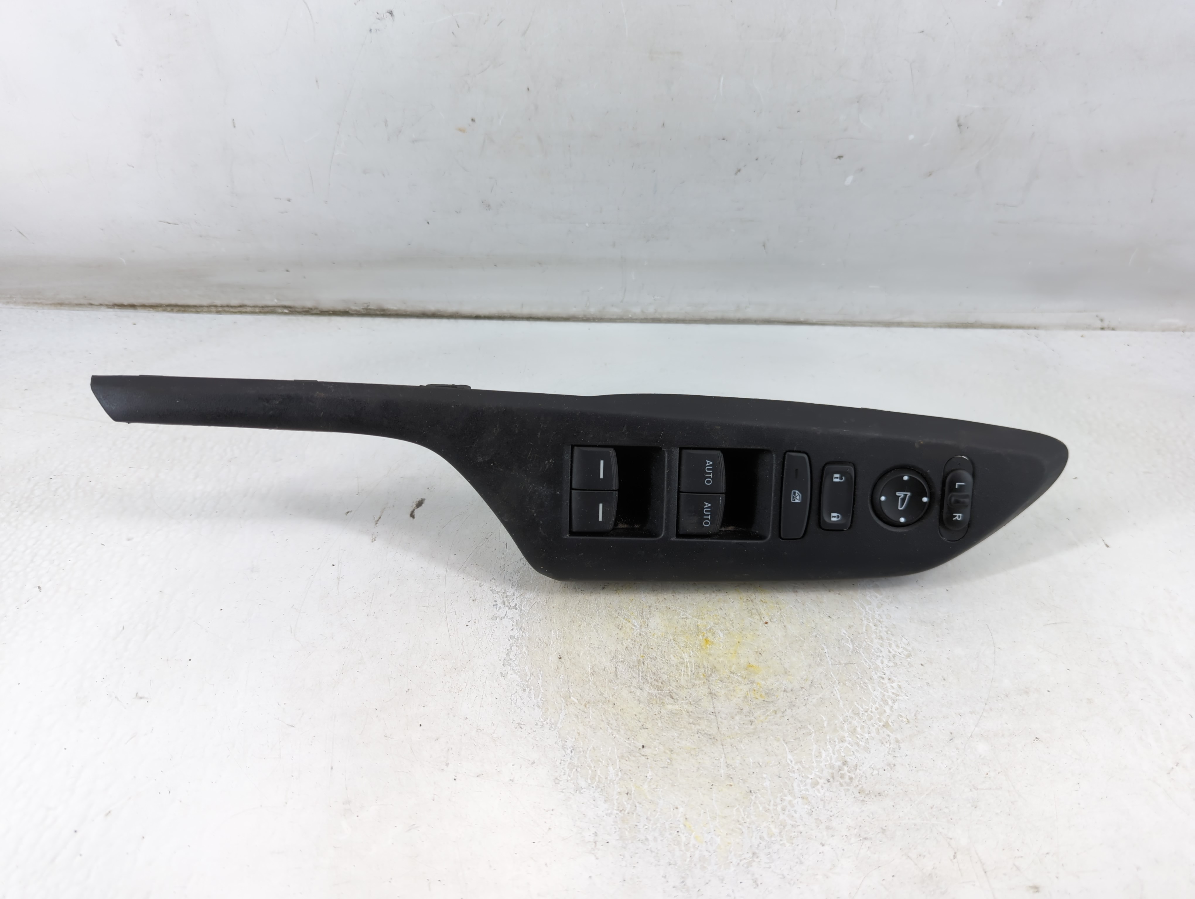 2016-2021 Honda Civic Driver Left Door Master Power Window Switch 1060406 - Oemusedautoparts1.com