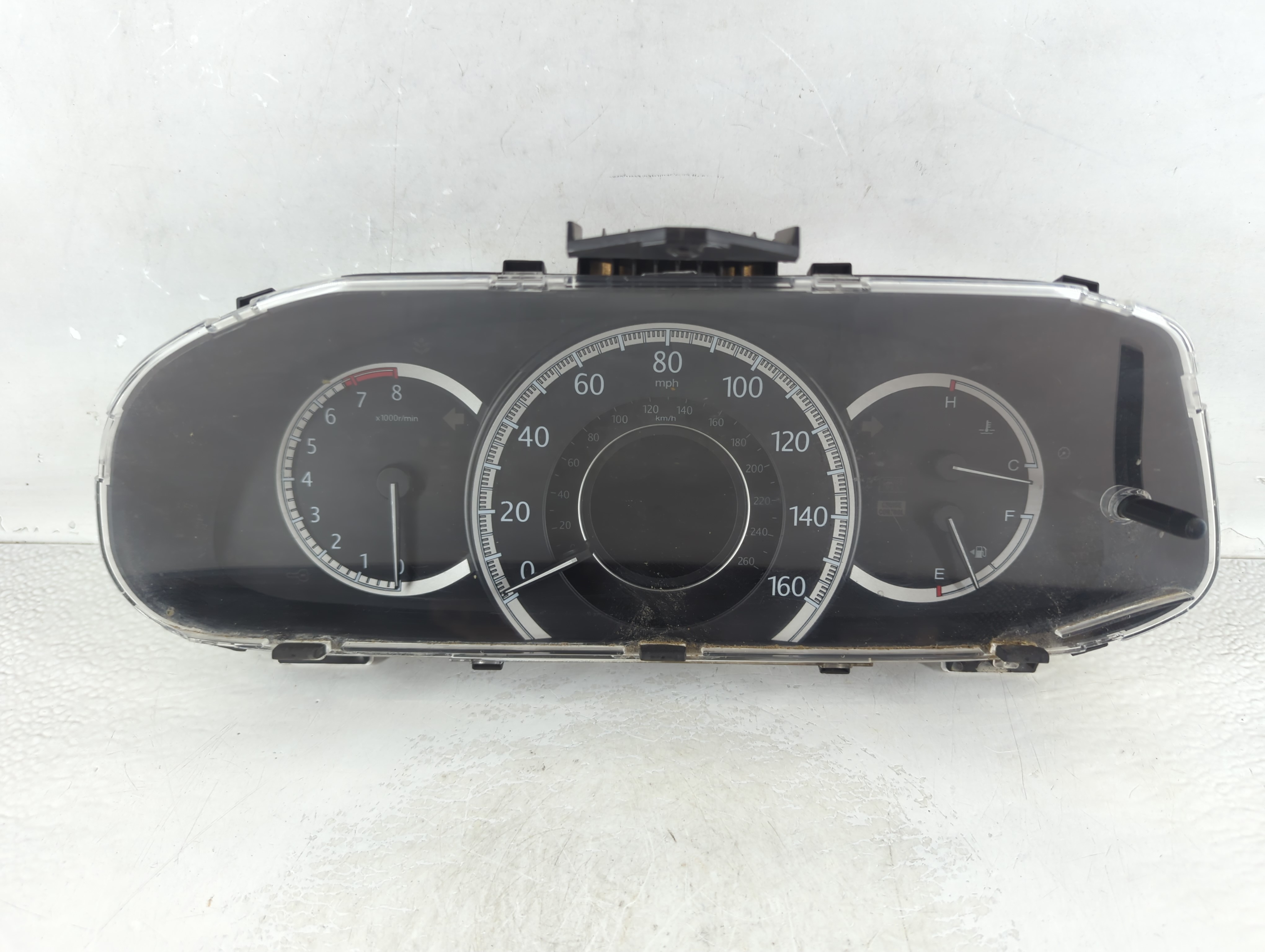 2013-2014 Honda Accord Speedometer Instrument Cluster Gauges 1060426 - Oemusedautoparts1.com