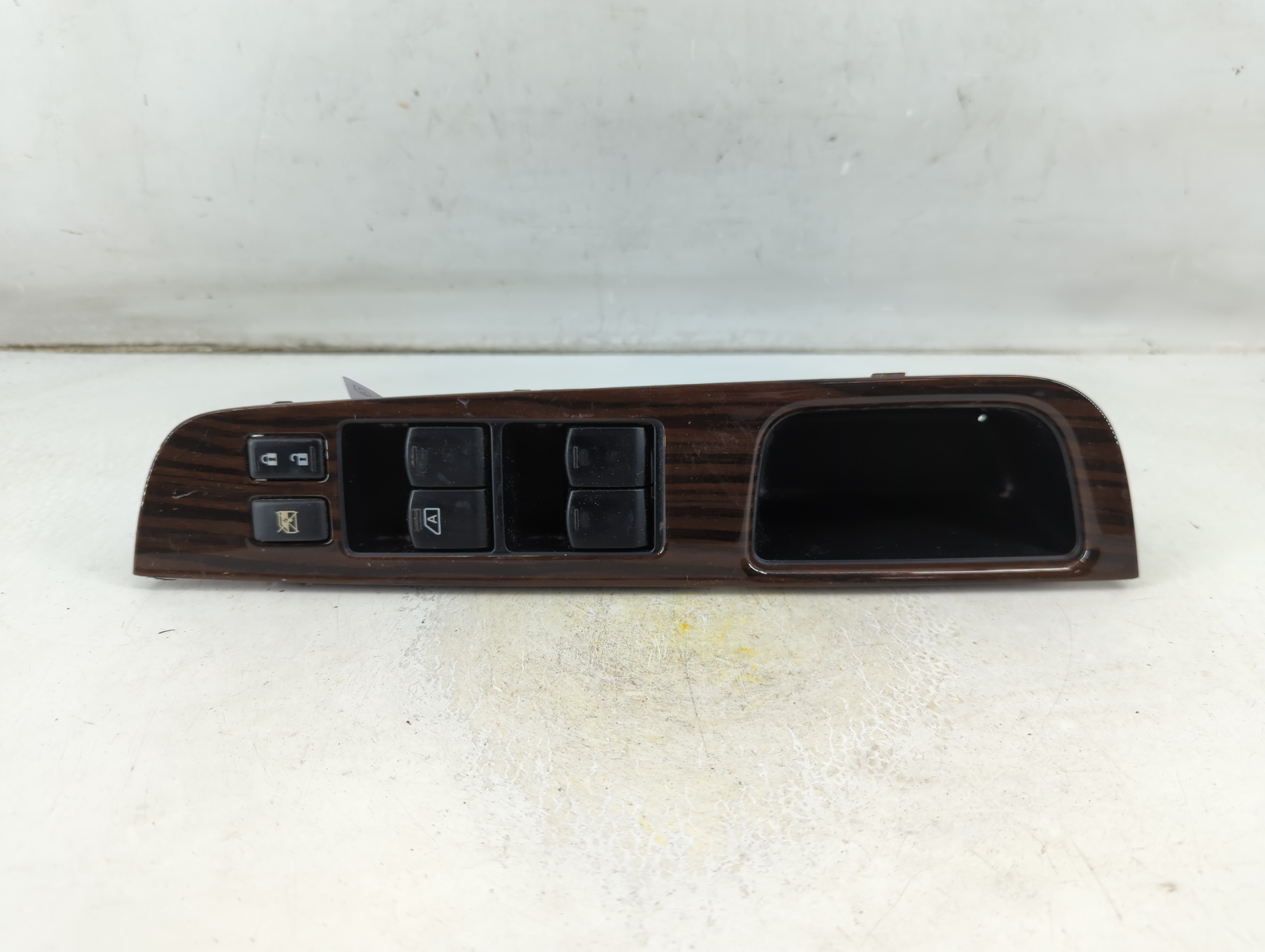 2010-2012 Nissan Versa Driver Left Door Master Power Window Switch 1060463 - Oemusedautoparts1.com