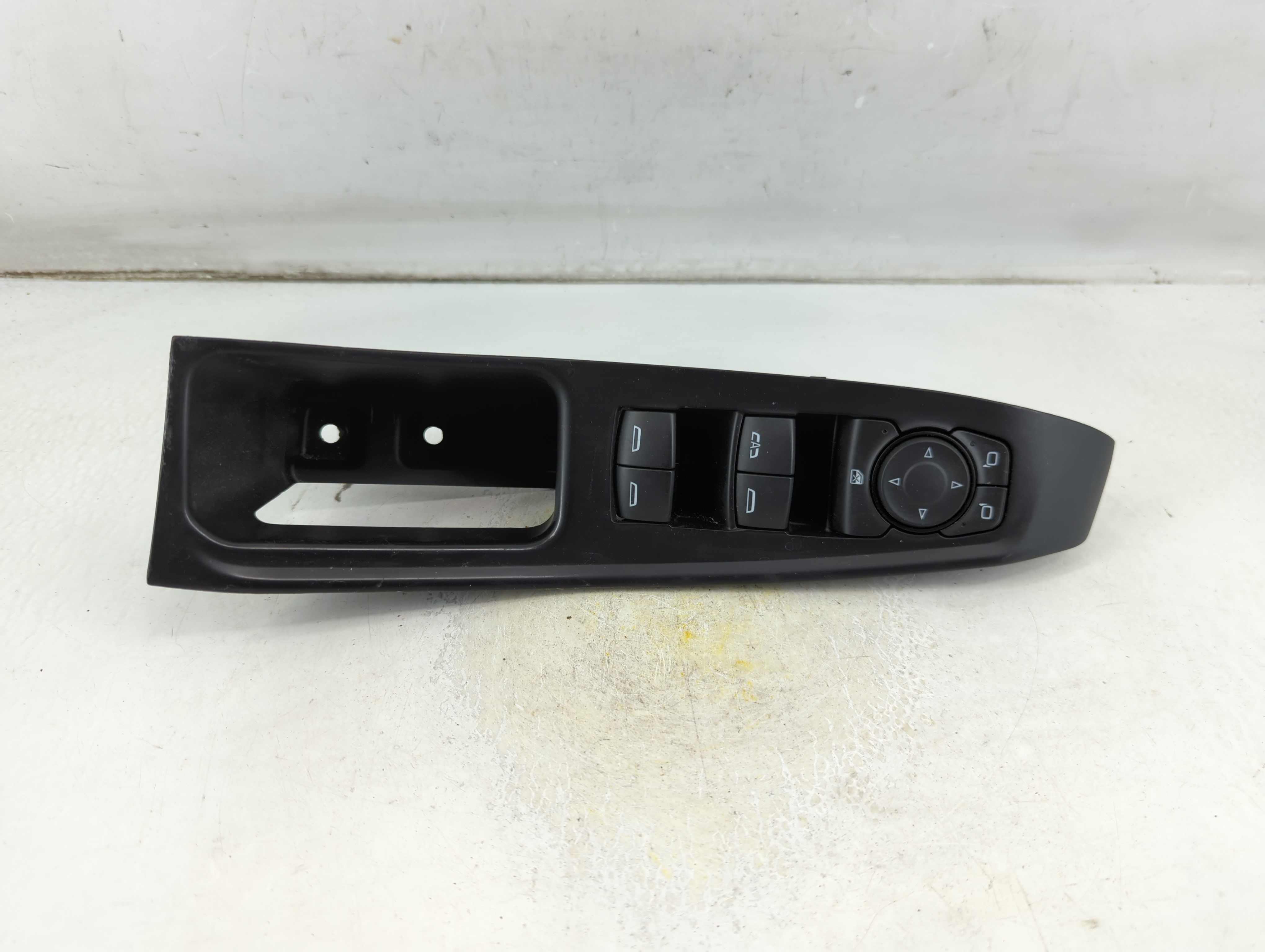 2018-2022 Chevrolet Traverse Driver Left Door Master Power Window Switch 1060467 - Oemusedautoparts1.com