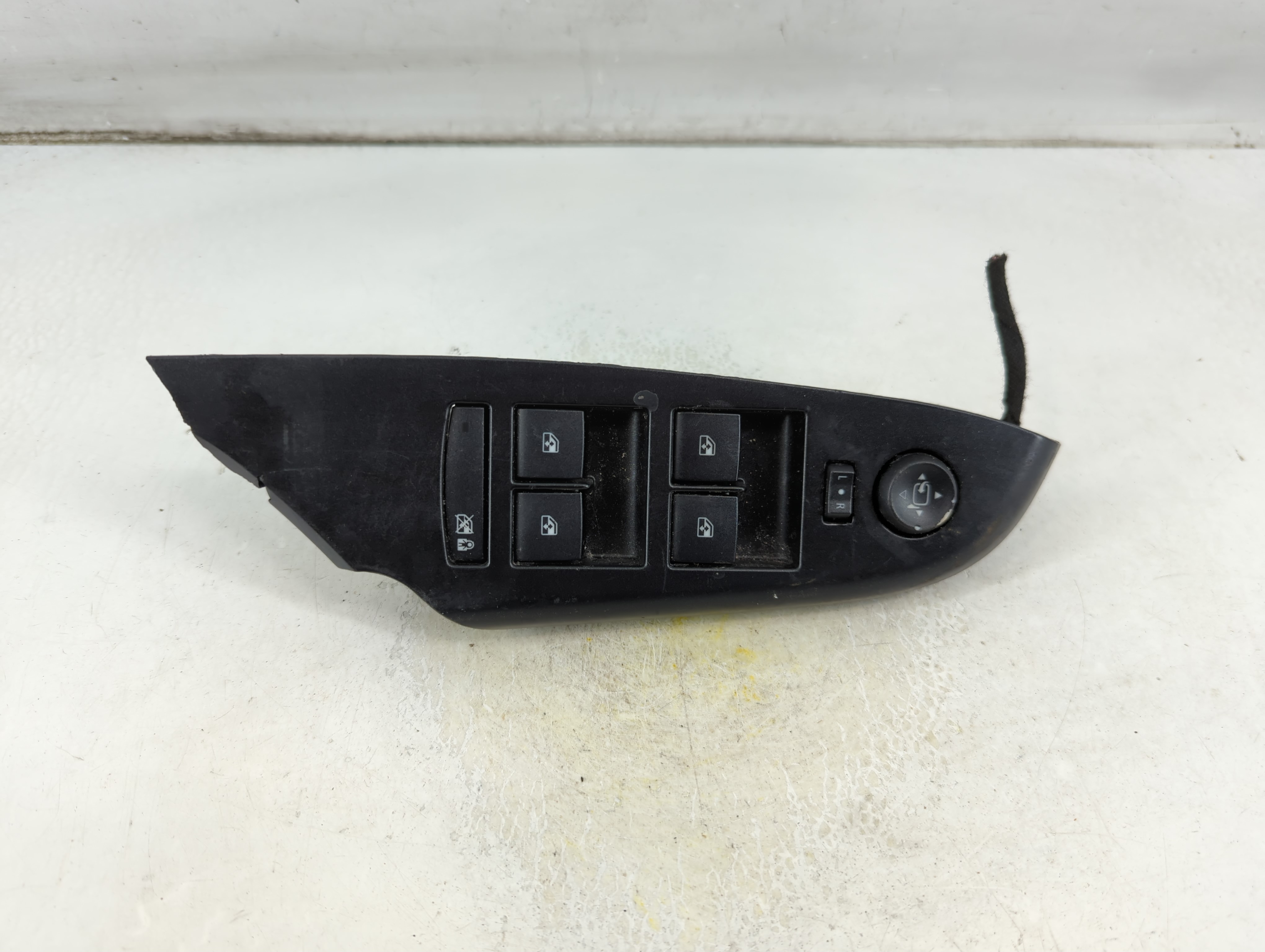 2013-2016 Cadillac Srx Driver Left Door Master Power Window Switch 1060531 - Oemusedautoparts1.com