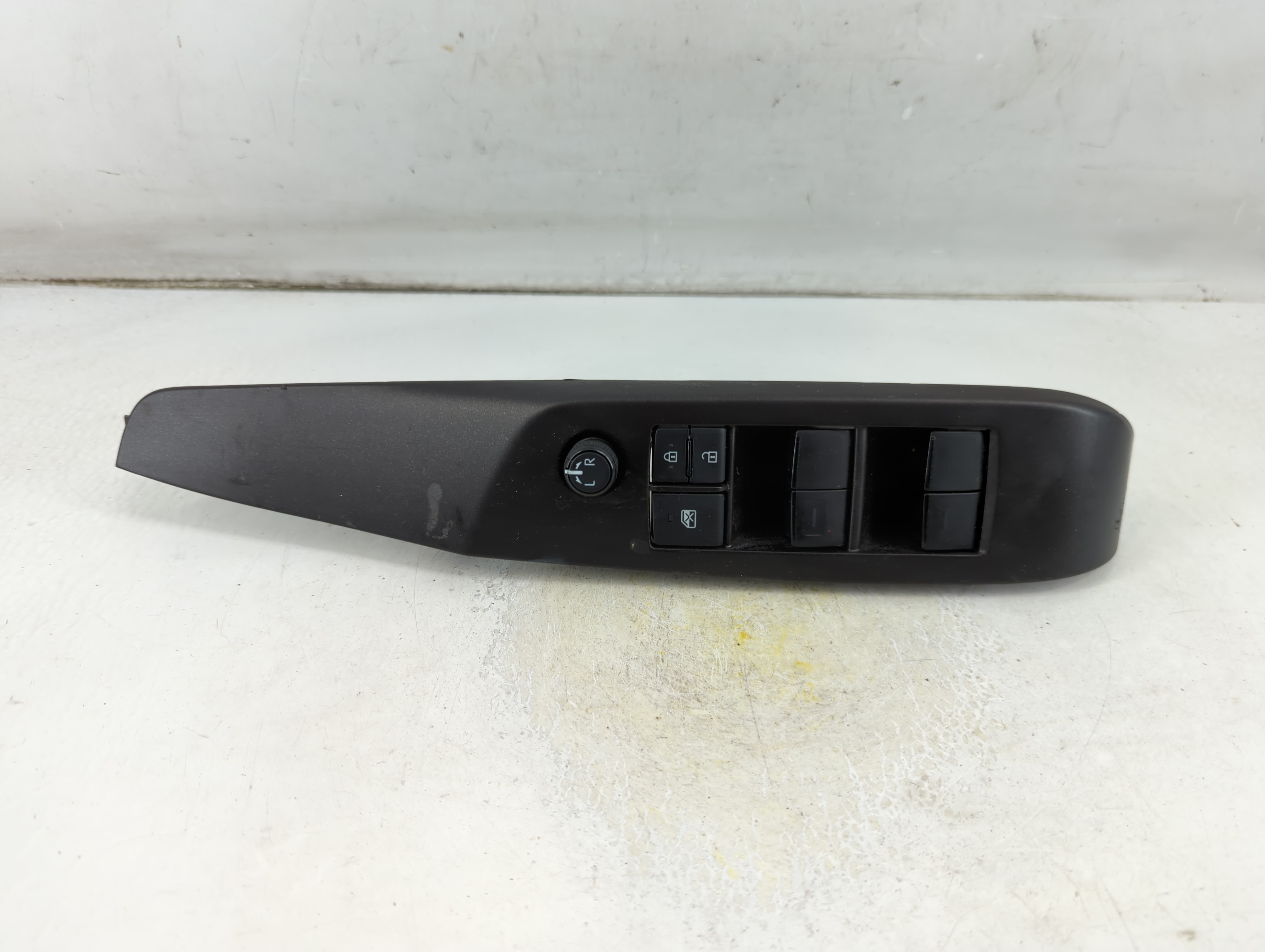 2018-2022 Toyota Camry Driver Left Door Master Power Window Switch 1060535 - Oemusedautoparts1.com