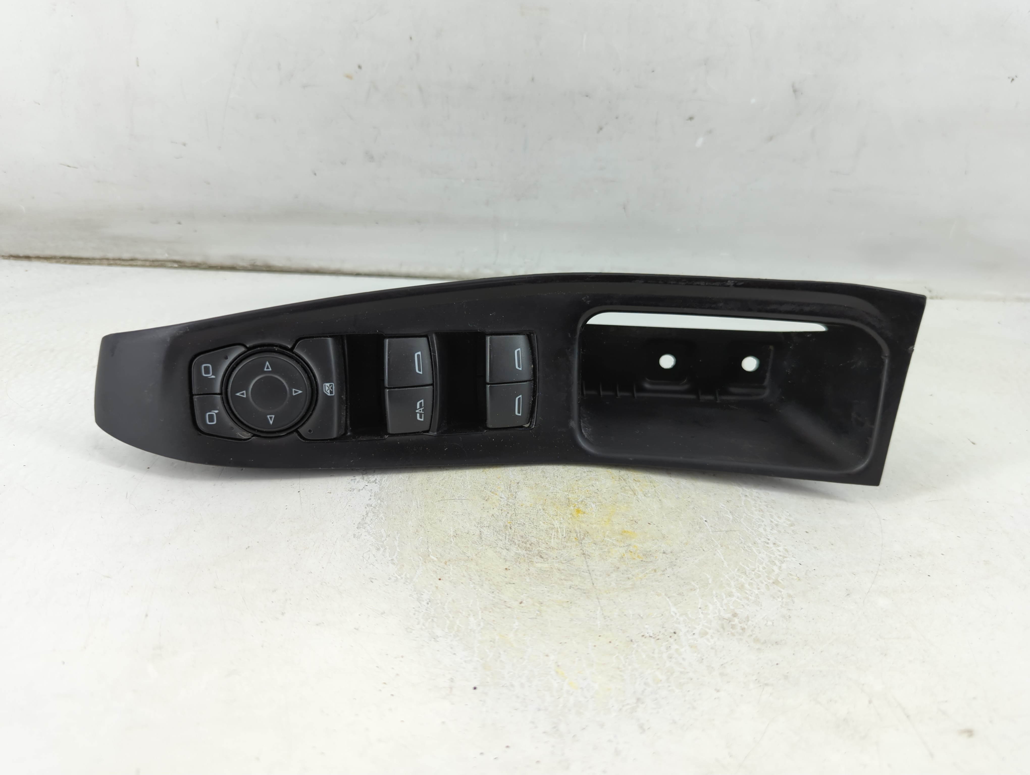 2018-2022 Chevrolet Traverse Driver Left Door Master Power Window Switch 1060579 - Oemusedautoparts1.com