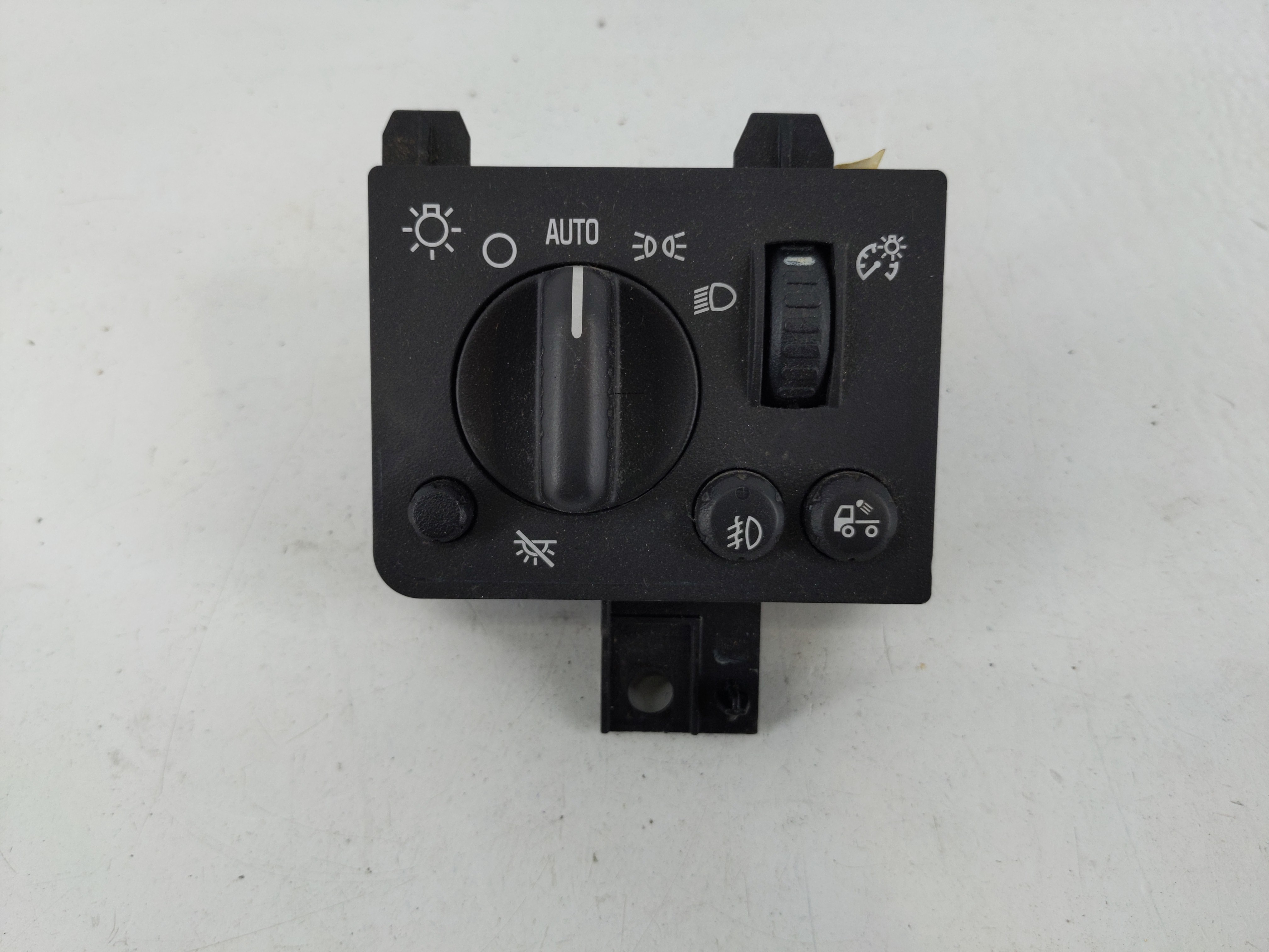 Picture of 2010 Chevrolet Colorado Headlight Head Light Switch Lamp Control Hg5342 1060769