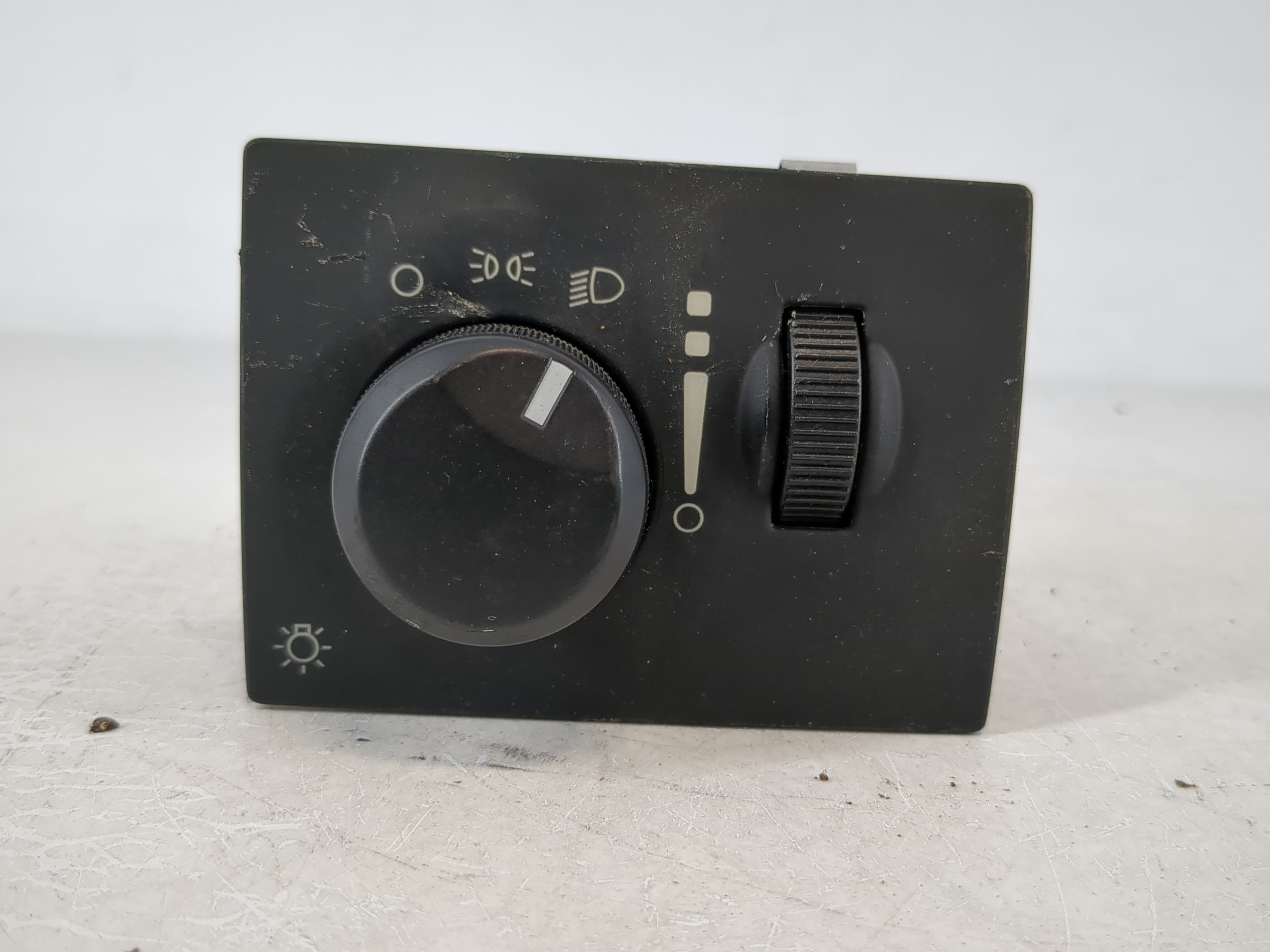 Picture of 2008 Dodge Charger Headlight Head Light Switch Lamp Control P68019567ab 1060809