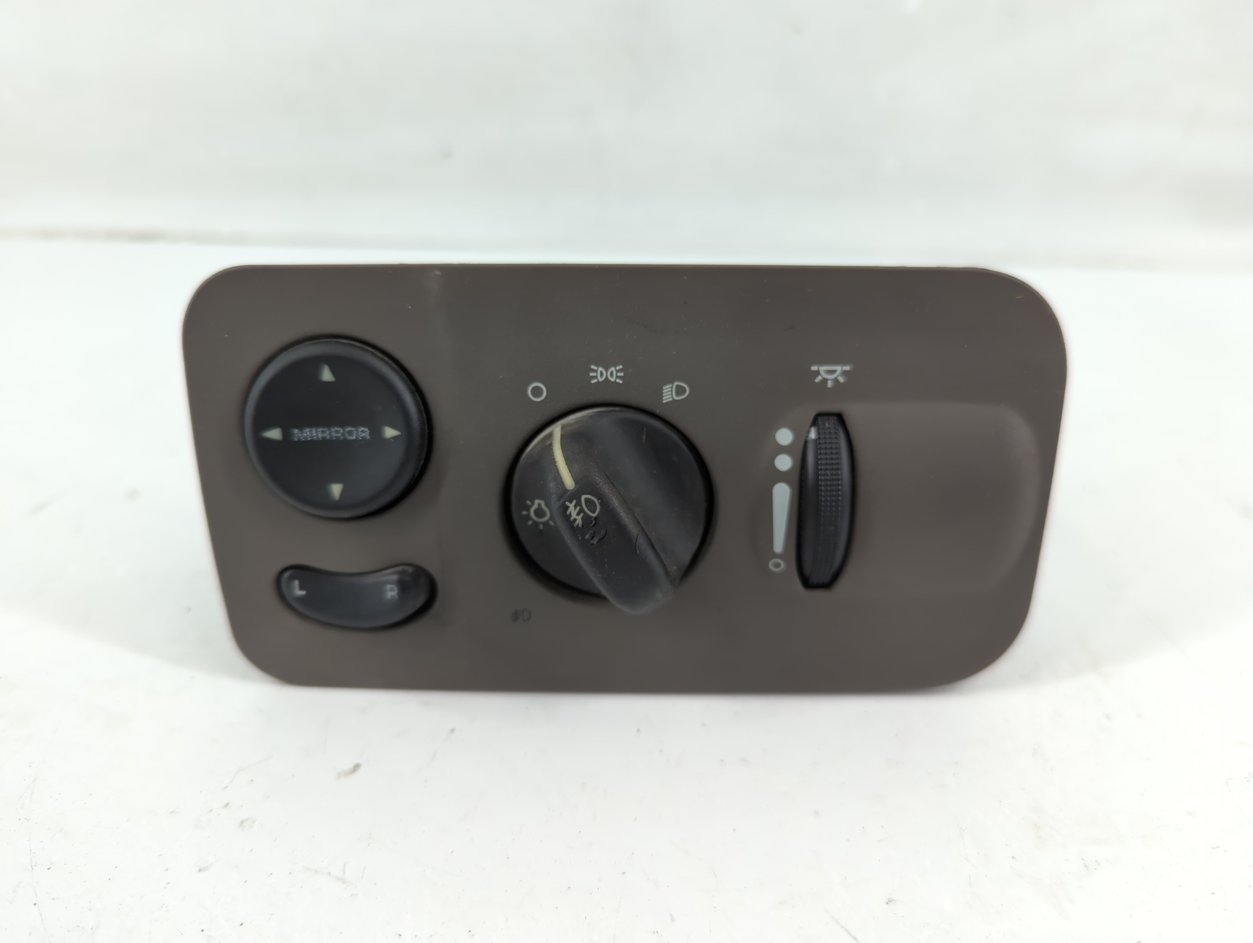 2001 Dodge Grand Caravan Headlight Head Light Switch Lamp Control 1060909 - Oemusedautoparts1.com
