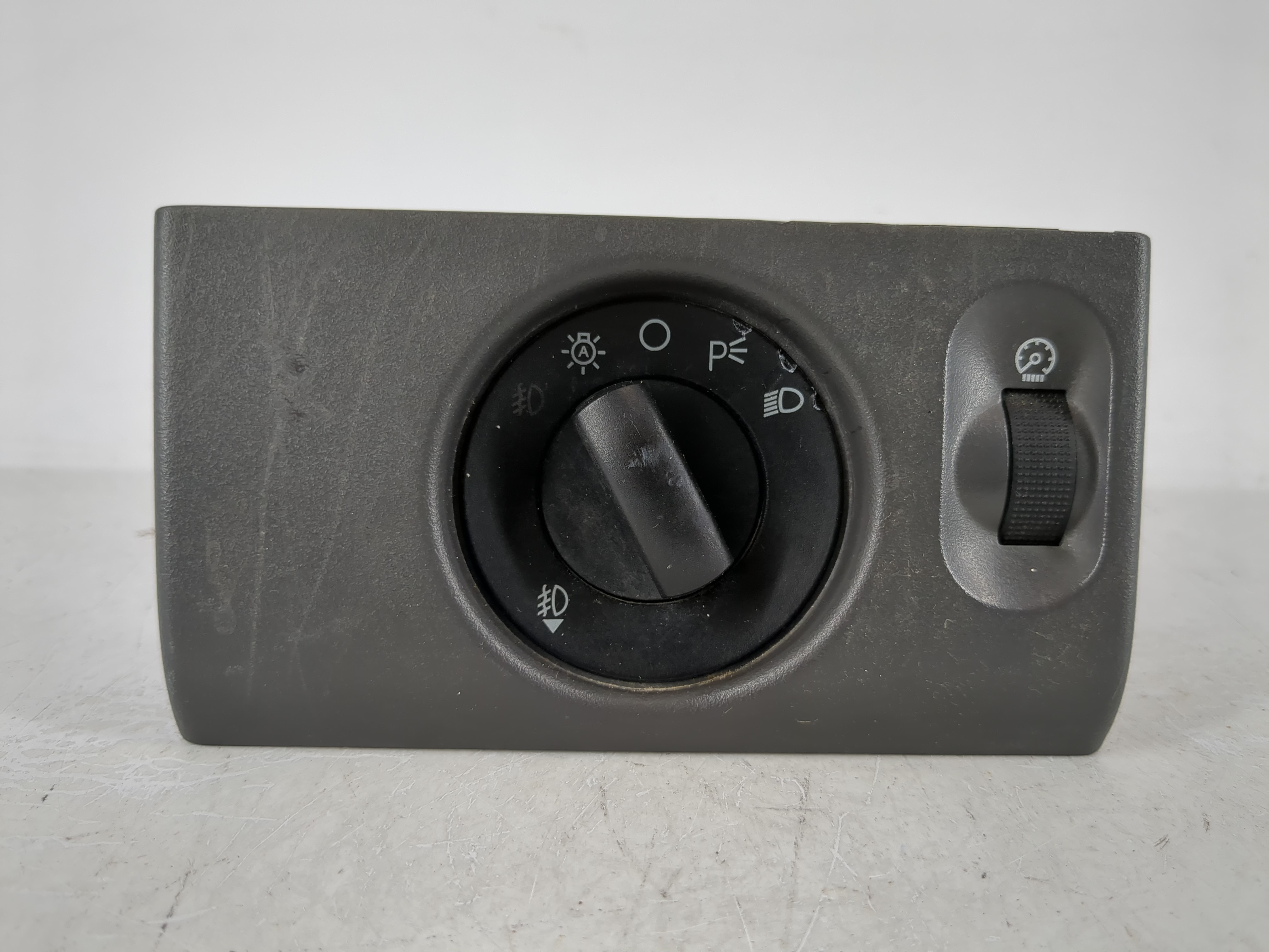 Picture of 2005 Ford F-150 Headlight Head Light Switch Lamp Control 1060911