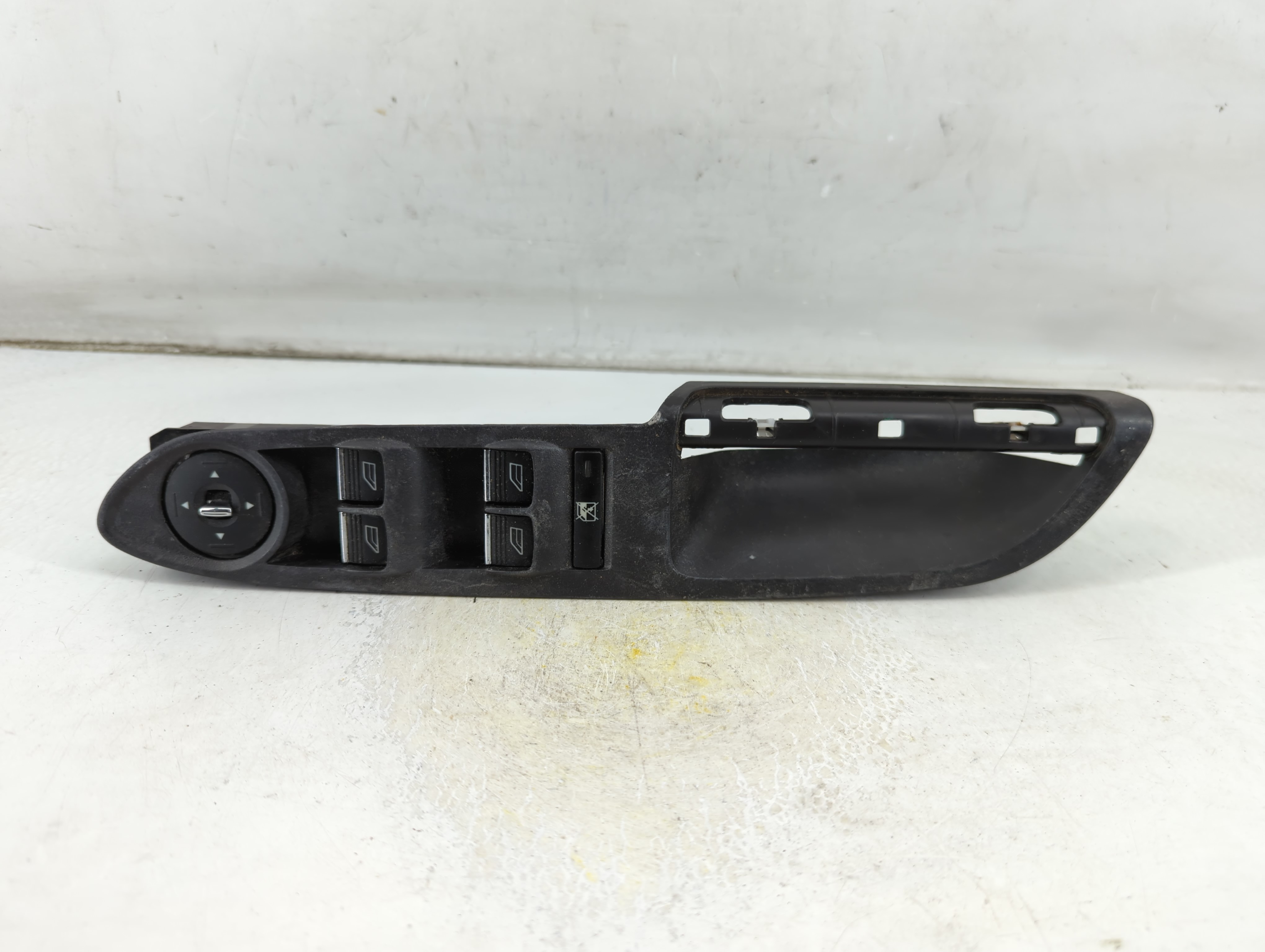 2013-2016 Ford Escape Driver Left Door Master Power Window Switch 1060966 - Oemusedautoparts1.com