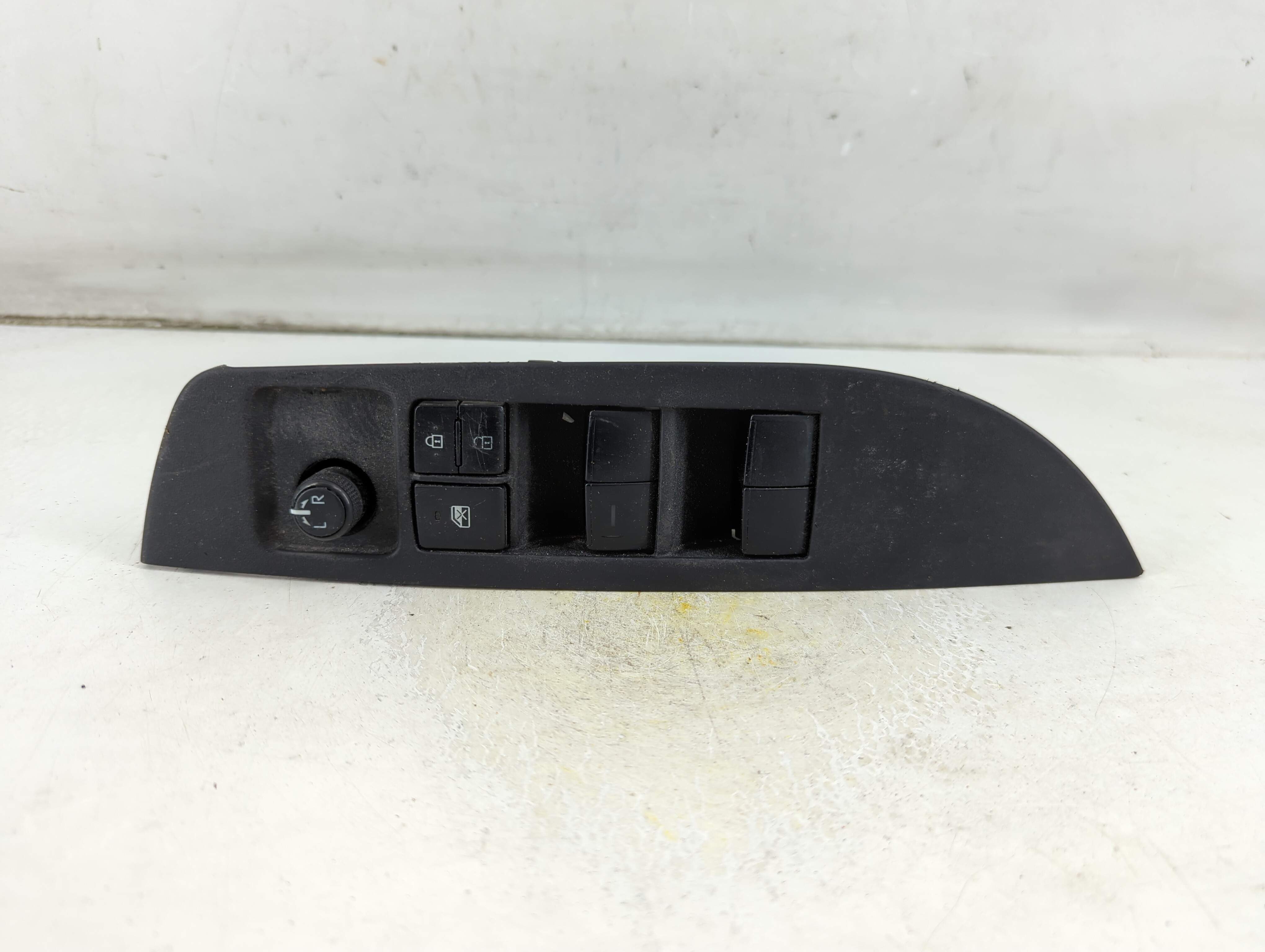 Toyota Corolla Driver Left Door Master Power Window Switch 1060969 - Oemusedautoparts1.com
