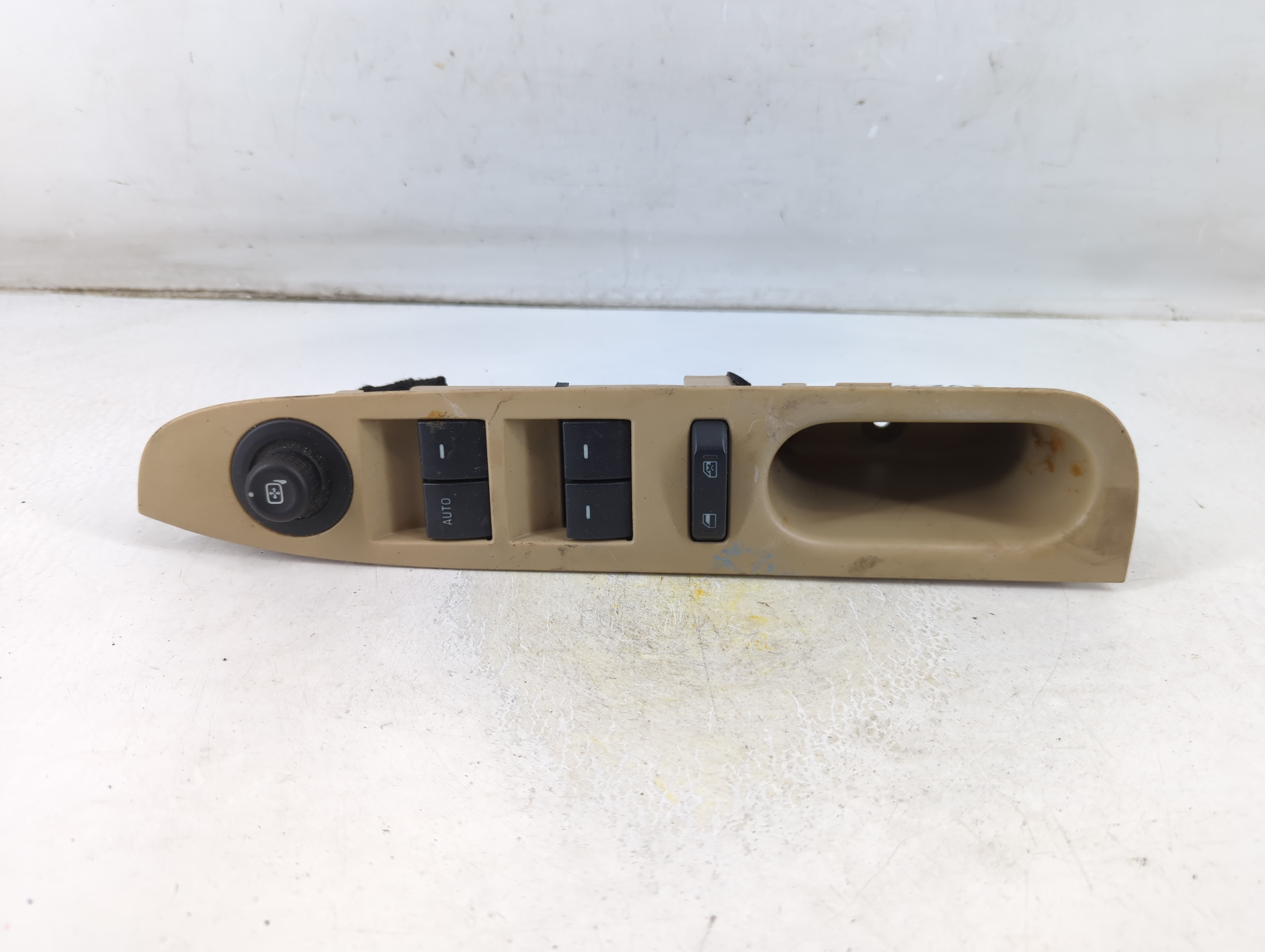2011-2012 Ford Fusion Driver Left Door Master Power Window Switch 1060972 - Oemusedautoparts1.com