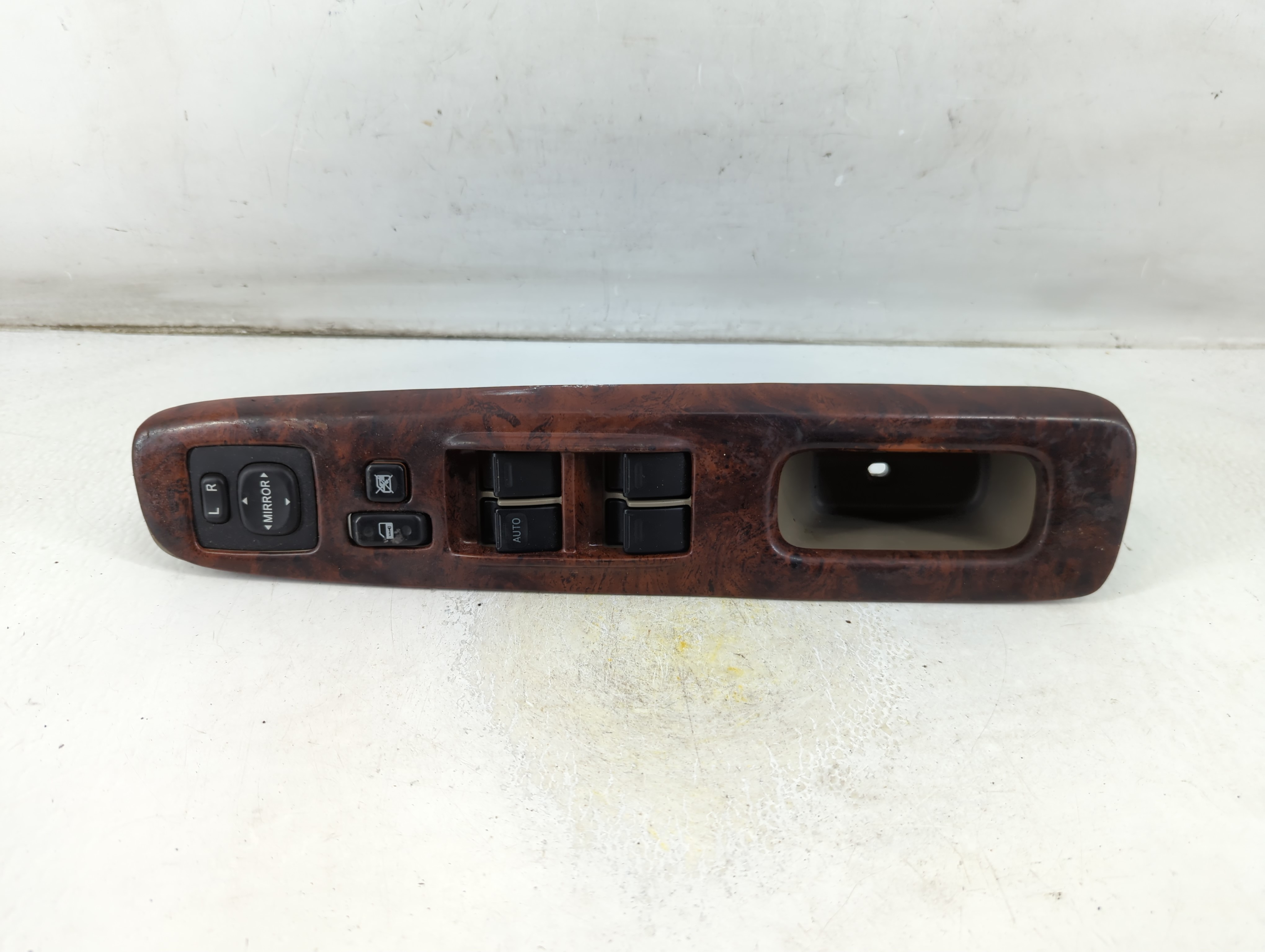 2002-2006 Toyota Camry Driver Left Door Master Power Window Switch 1060973 - Oemusedautoparts1.com