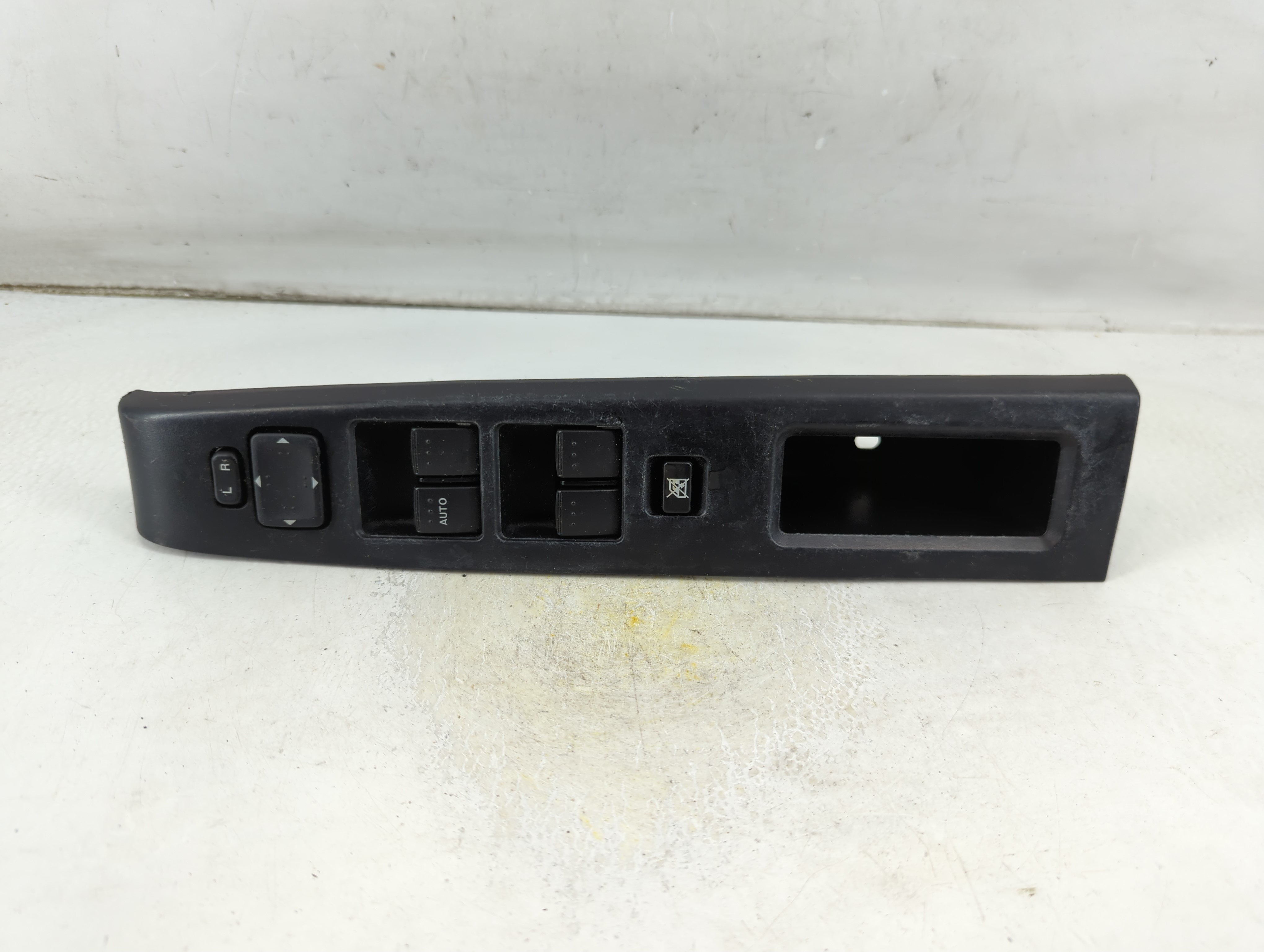 2012-2017 Mazda 5 Driver Left Door Master Power Window Switch 1060979 - Oemusedautoparts1.com