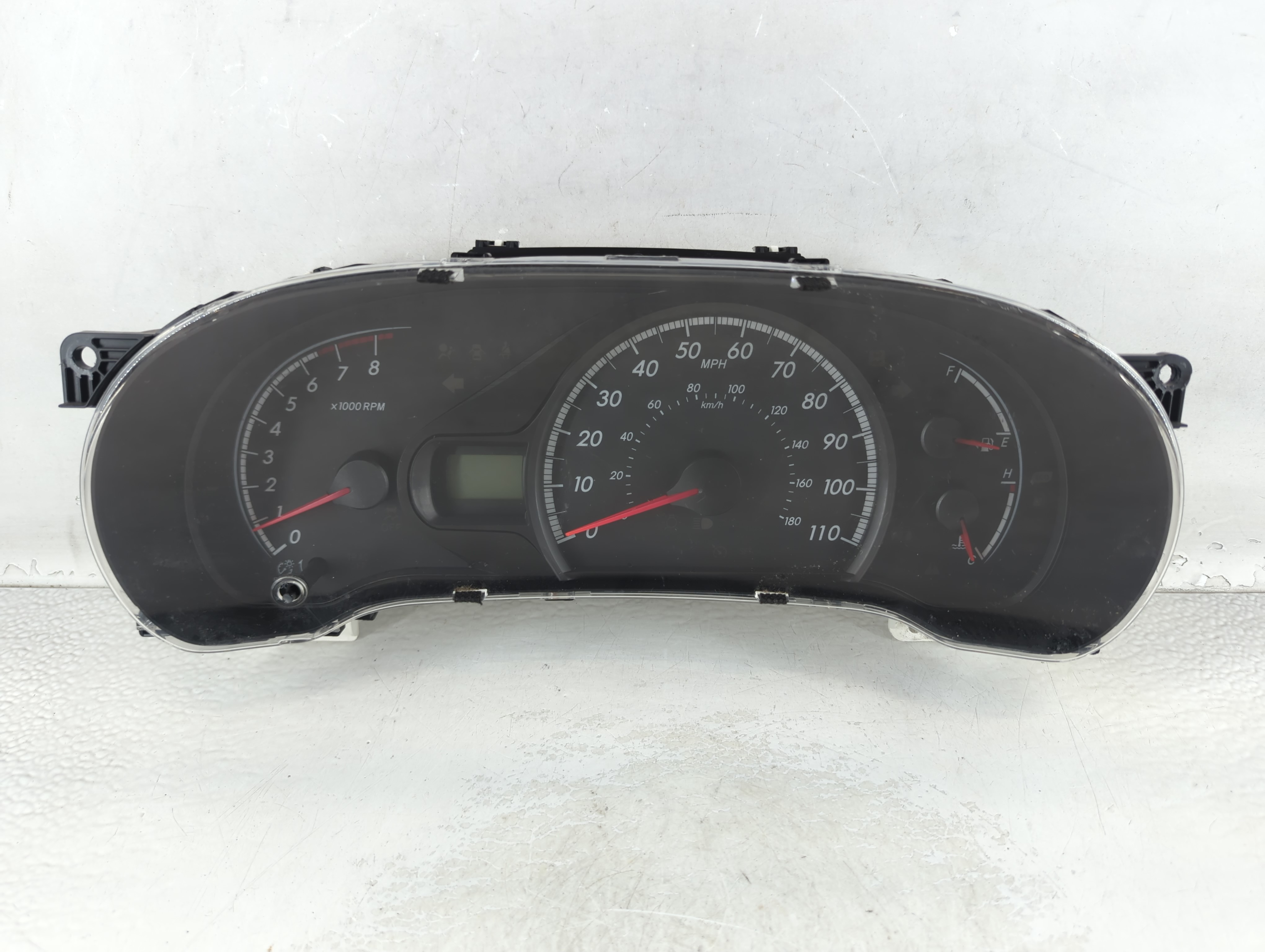 2011-2014 Toyota Sienna Speedometer Instrument Cluster Gauges 1061034 - Oemusedautoparts1.com