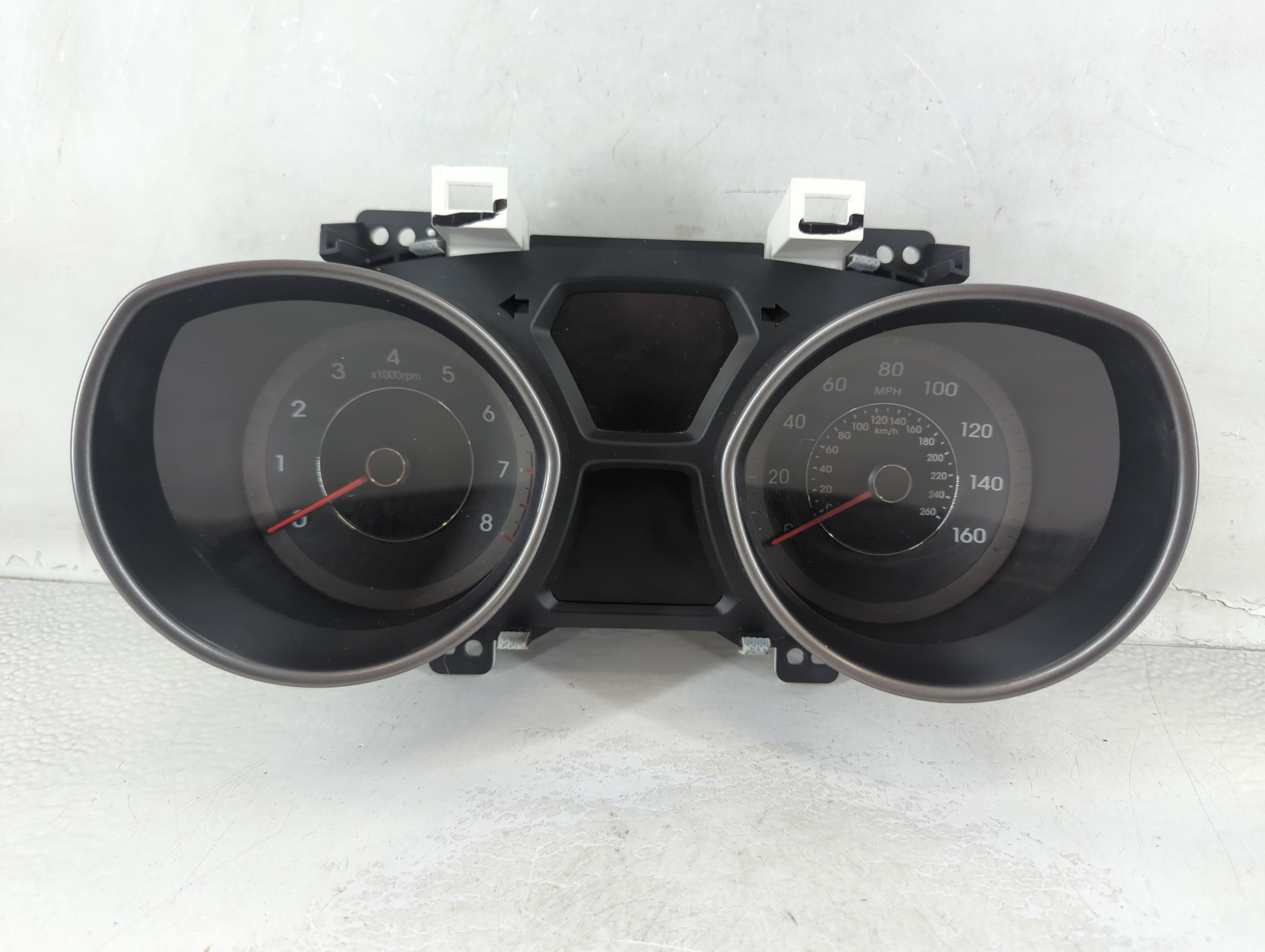 2013-2013 Hyundai Elantra Speedometer Instrument Cluster Gauges 1061035 - Oemusedautoparts1.com