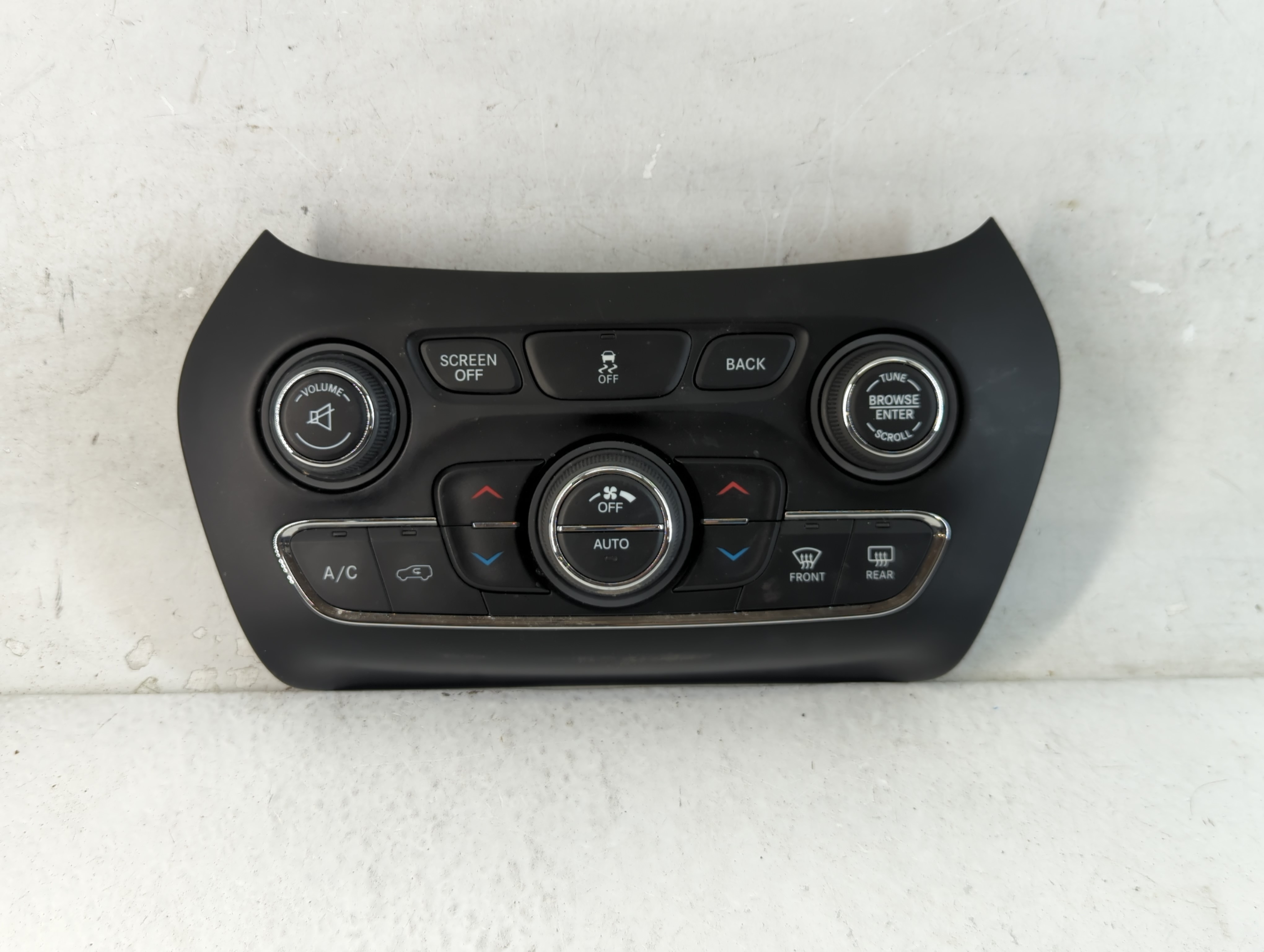 2015-2018 Jeep Cherokee Ac Heater Climate Control 05091436ag 1061037 - Oemusedautoparts1.com