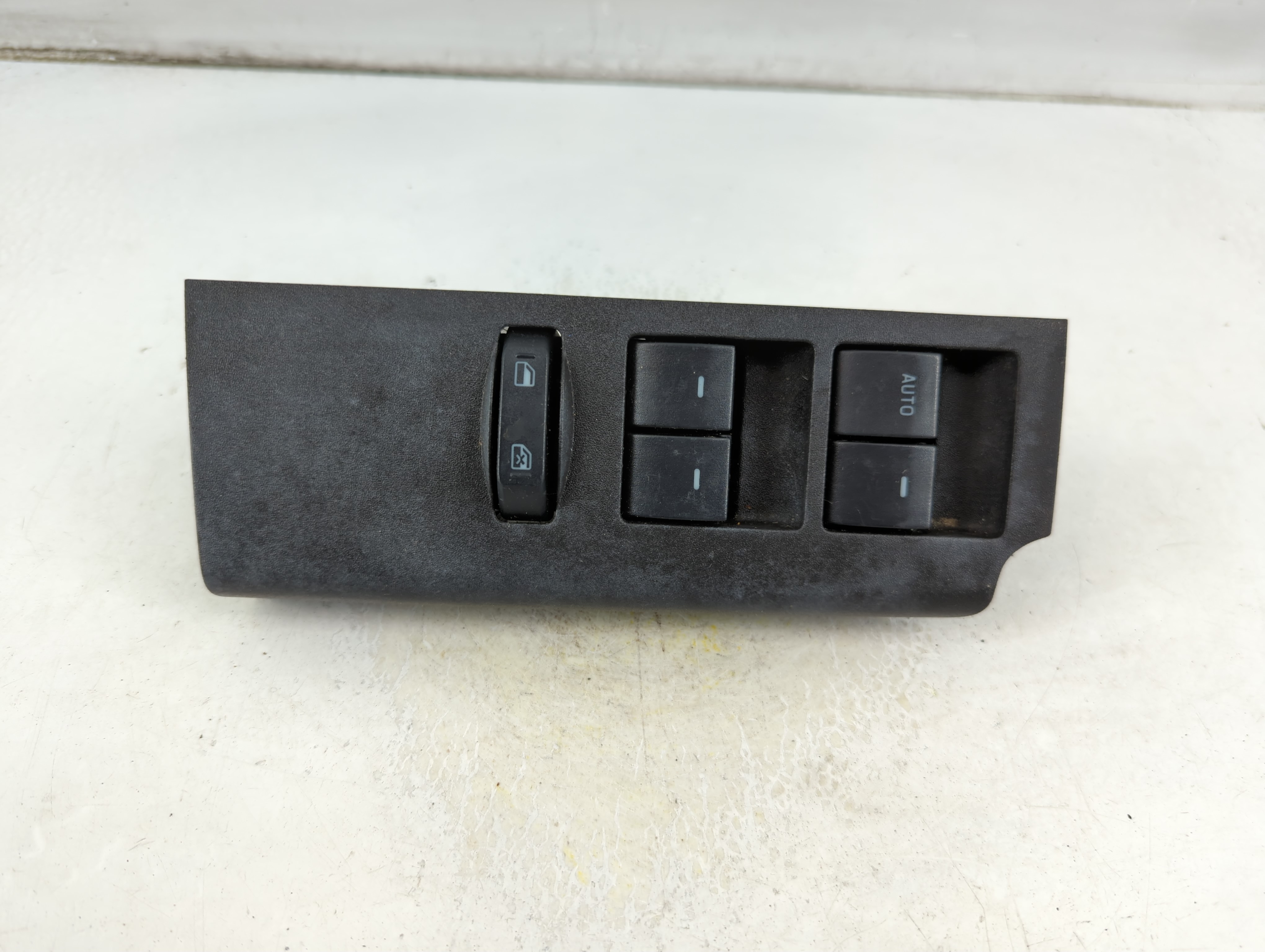 2008-2011 Ford Focus Driver Left Door Master Power Window Switch 1061055 - Oemusedautoparts1.com
