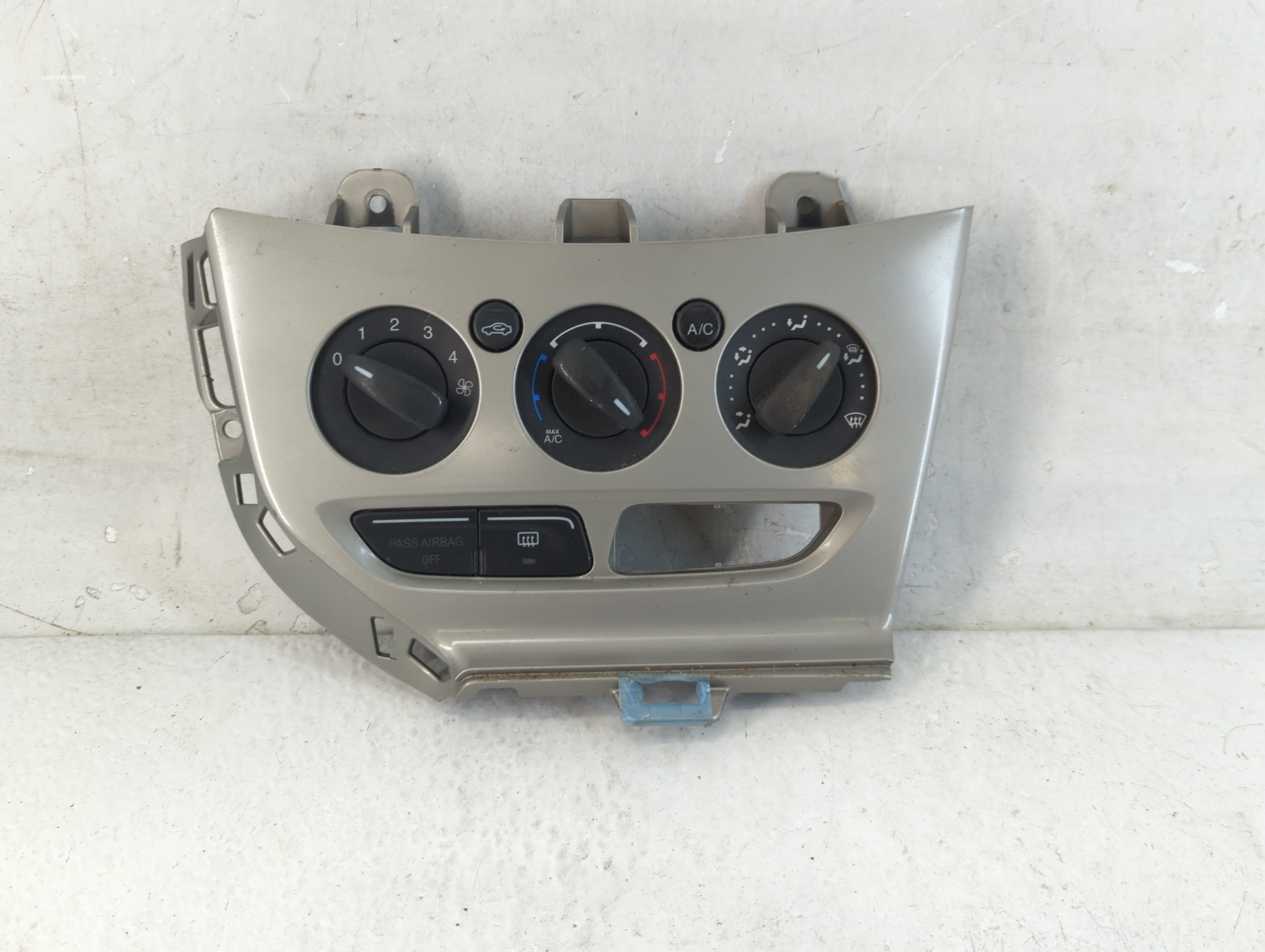2013-2014 Ford Focus Ac Heater Climate Control Cm5t-19980-ae 1061063 - Oemusedautoparts1.com