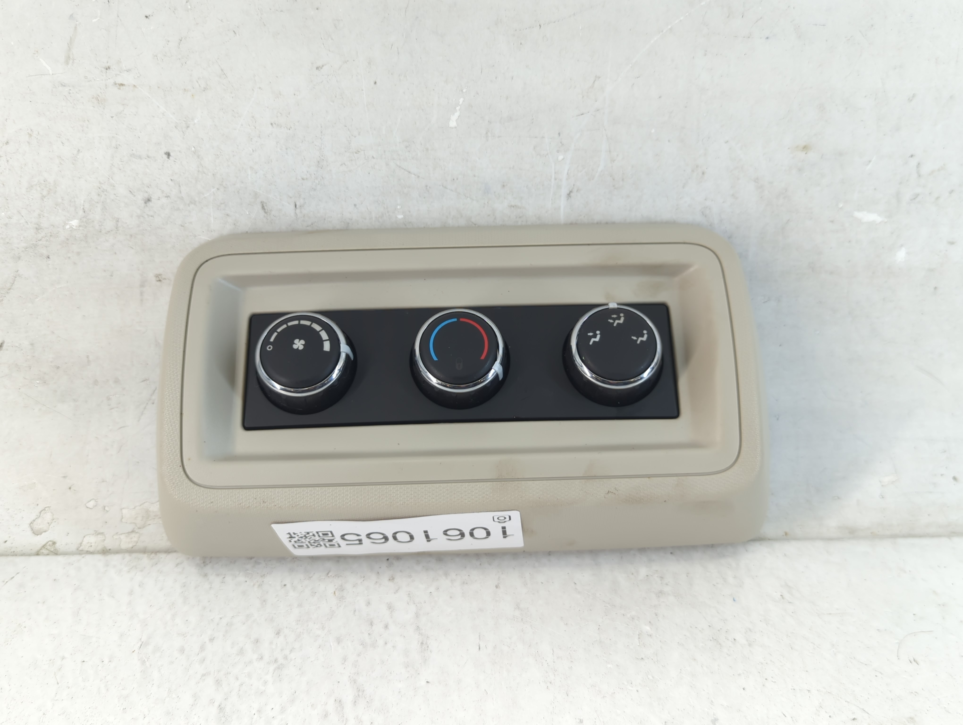 Picture of Dodge Caravan Ac Heater Climate Control 55111312ab 1061065