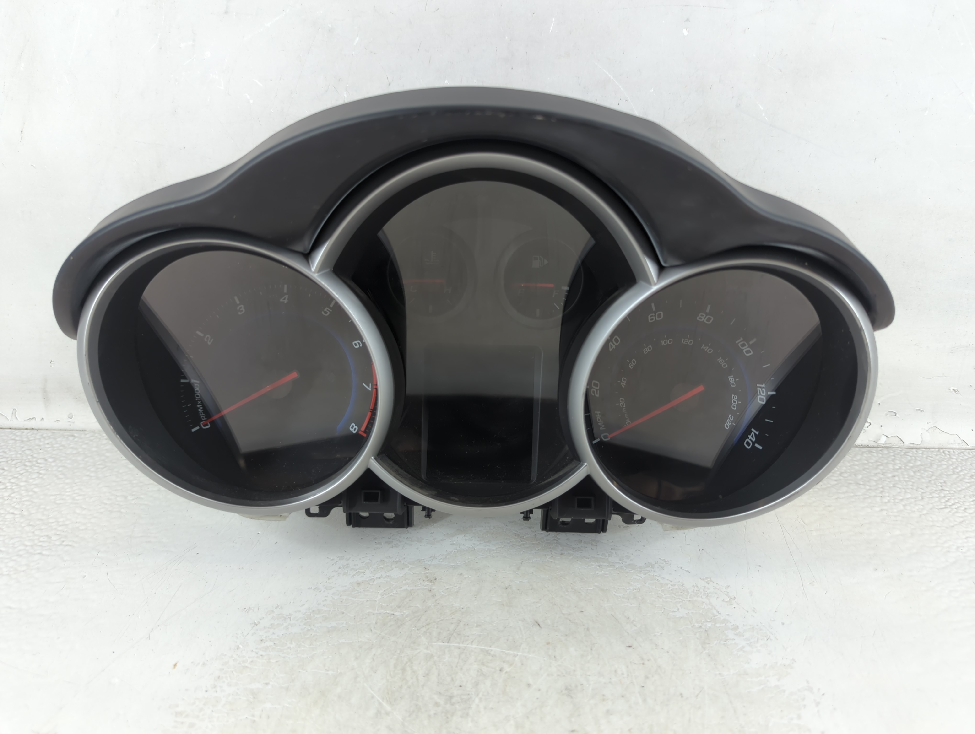 2012-2012 Chevrolet Cruze Speedometer Instrument Cluster Gauges 1061069 - Oemusedautoparts1.com