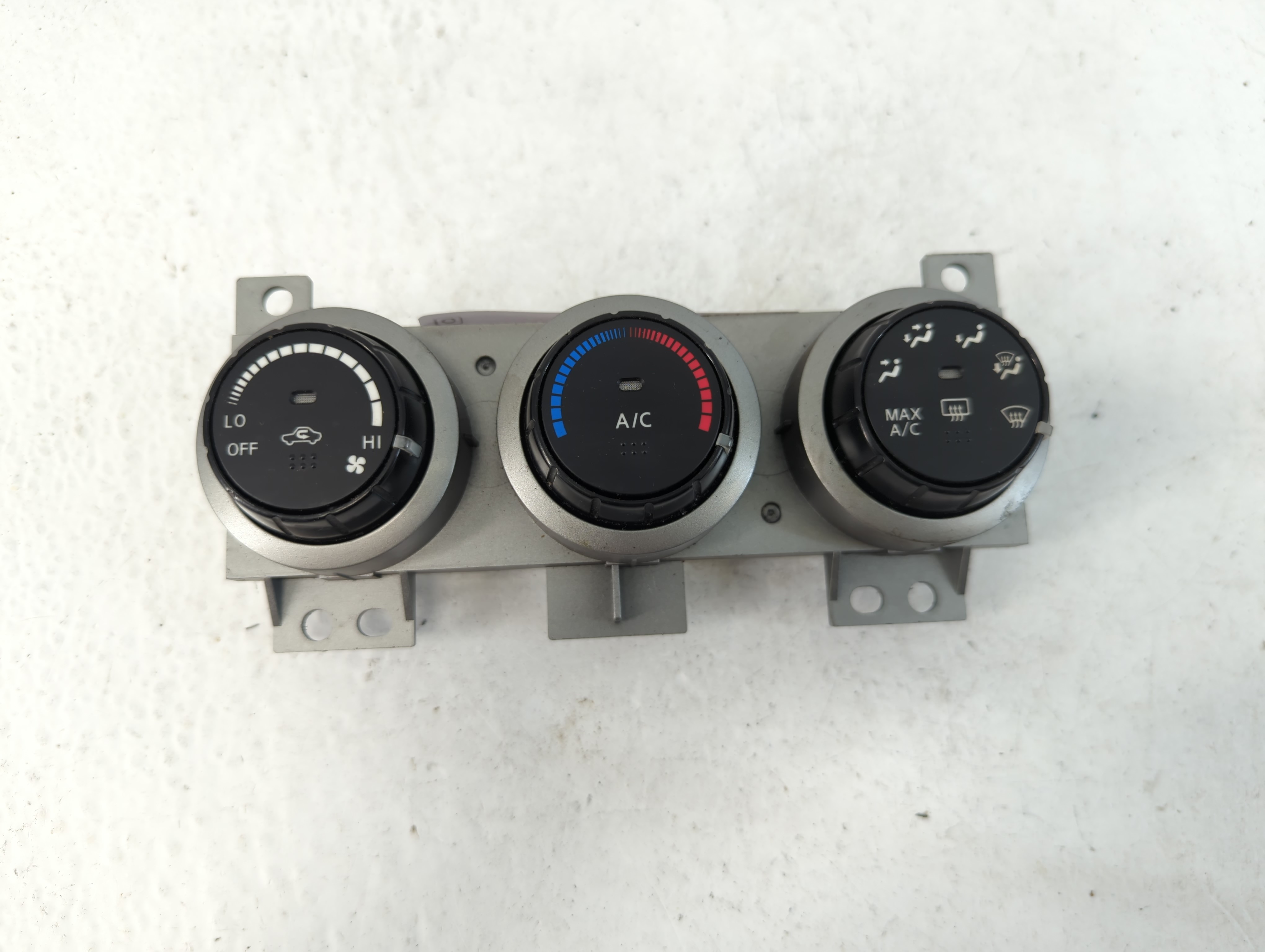 Nissan Rogue Select Ac Heater Climate Control 27500 1vl0c 1061071 - Oemusedautoparts1.com