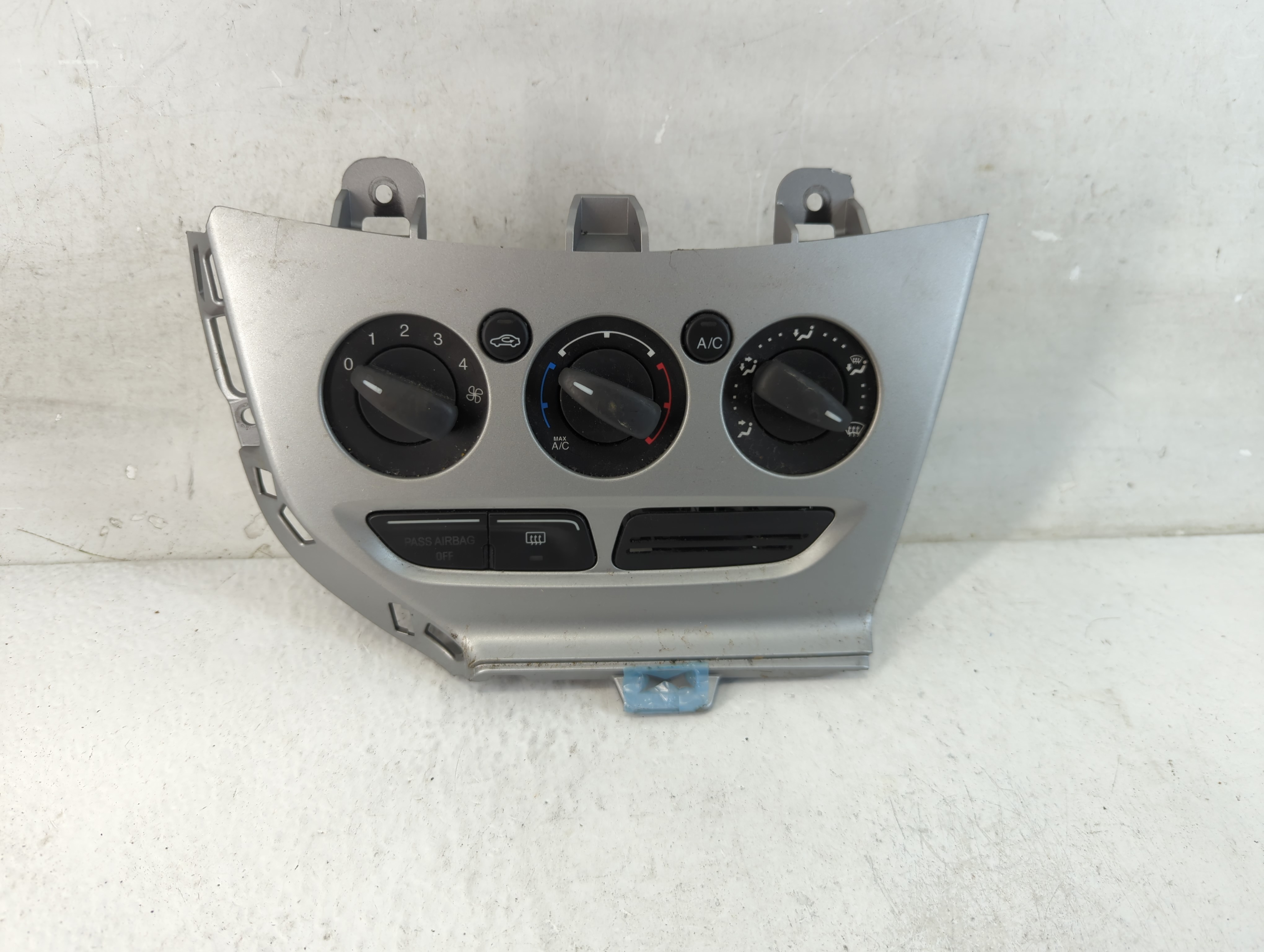 2013-2014 Ford Focus Ac Heater Climate Control Cm5t-19980-af 1061090 - Oemusedautoparts1.com