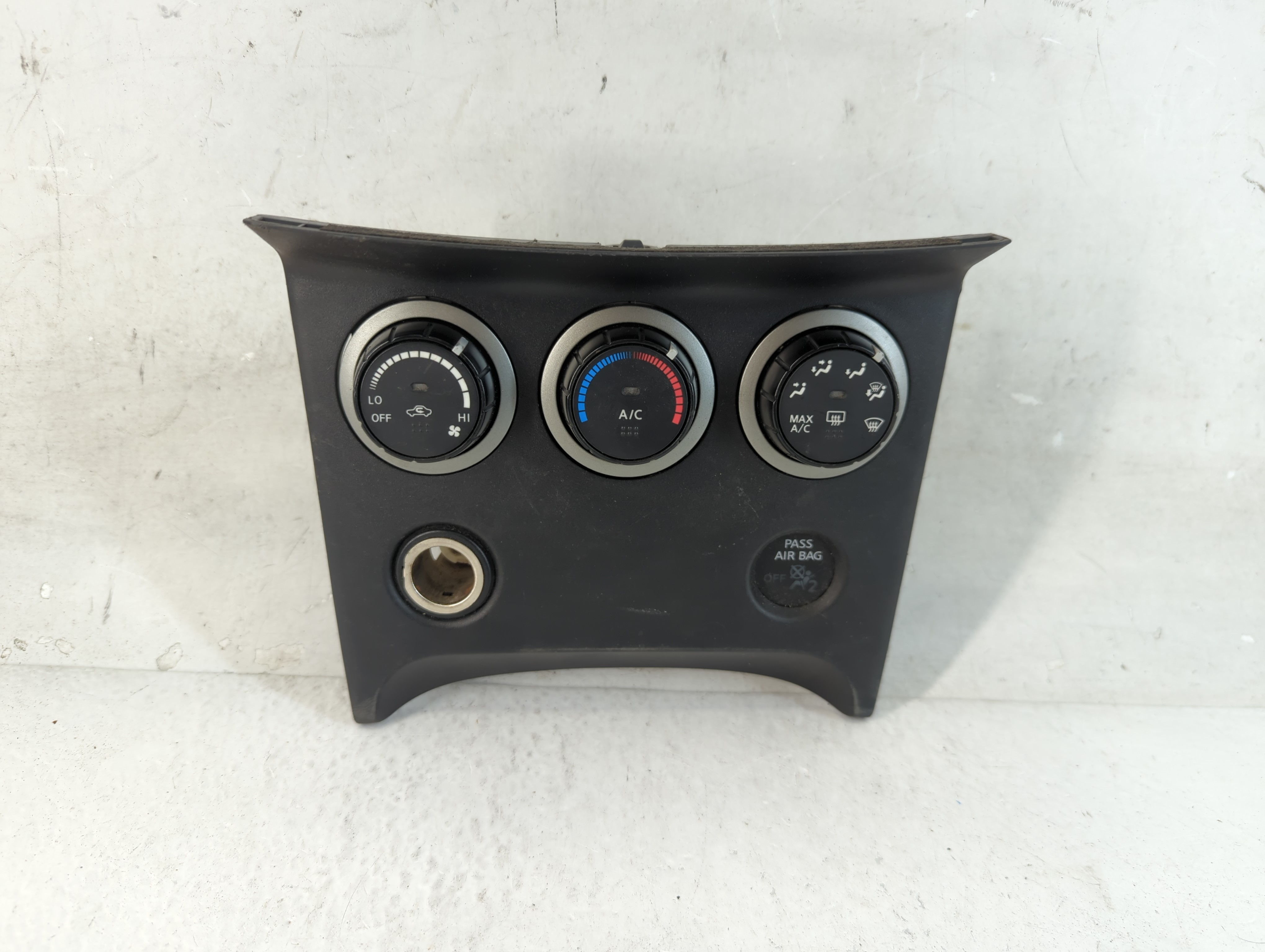 2011-2015 Nissan Rogue Ac Heater Climate Control 27500 1vl0c 1061123 - Oemusedautoparts1.com