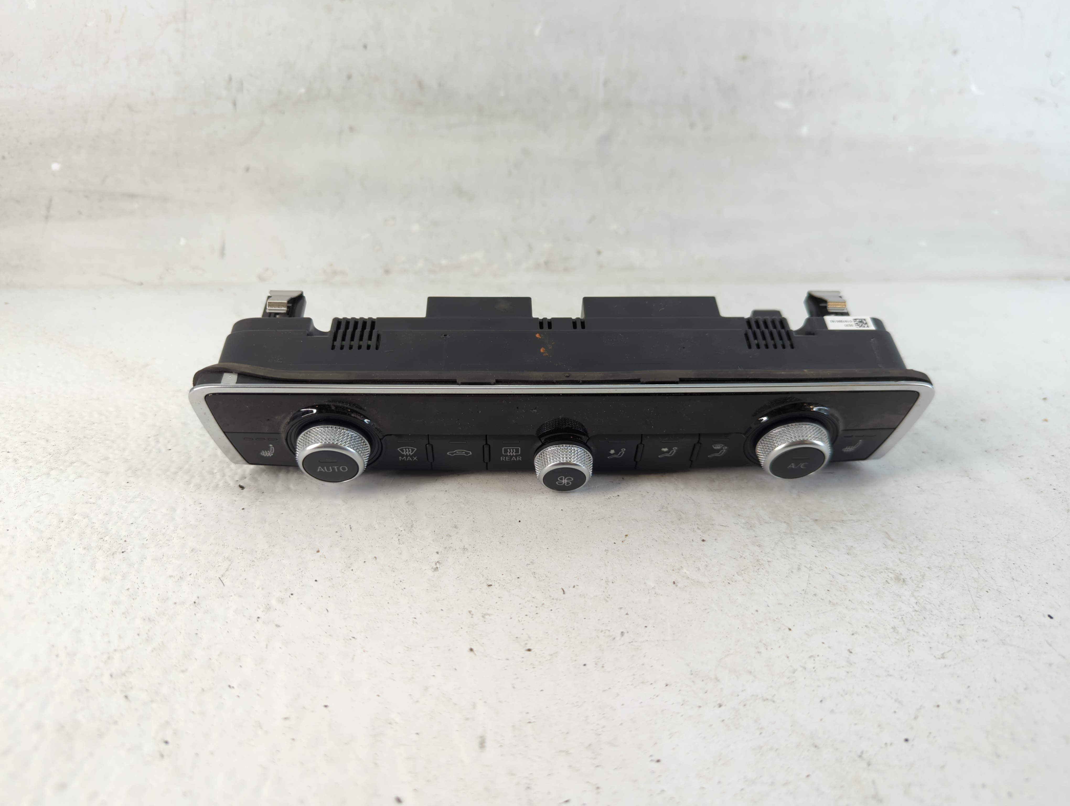2024 Audi Q3 Ac Heater Climate Control 83a 820 043 Aj 1061138 - Oemusedautoparts1.com