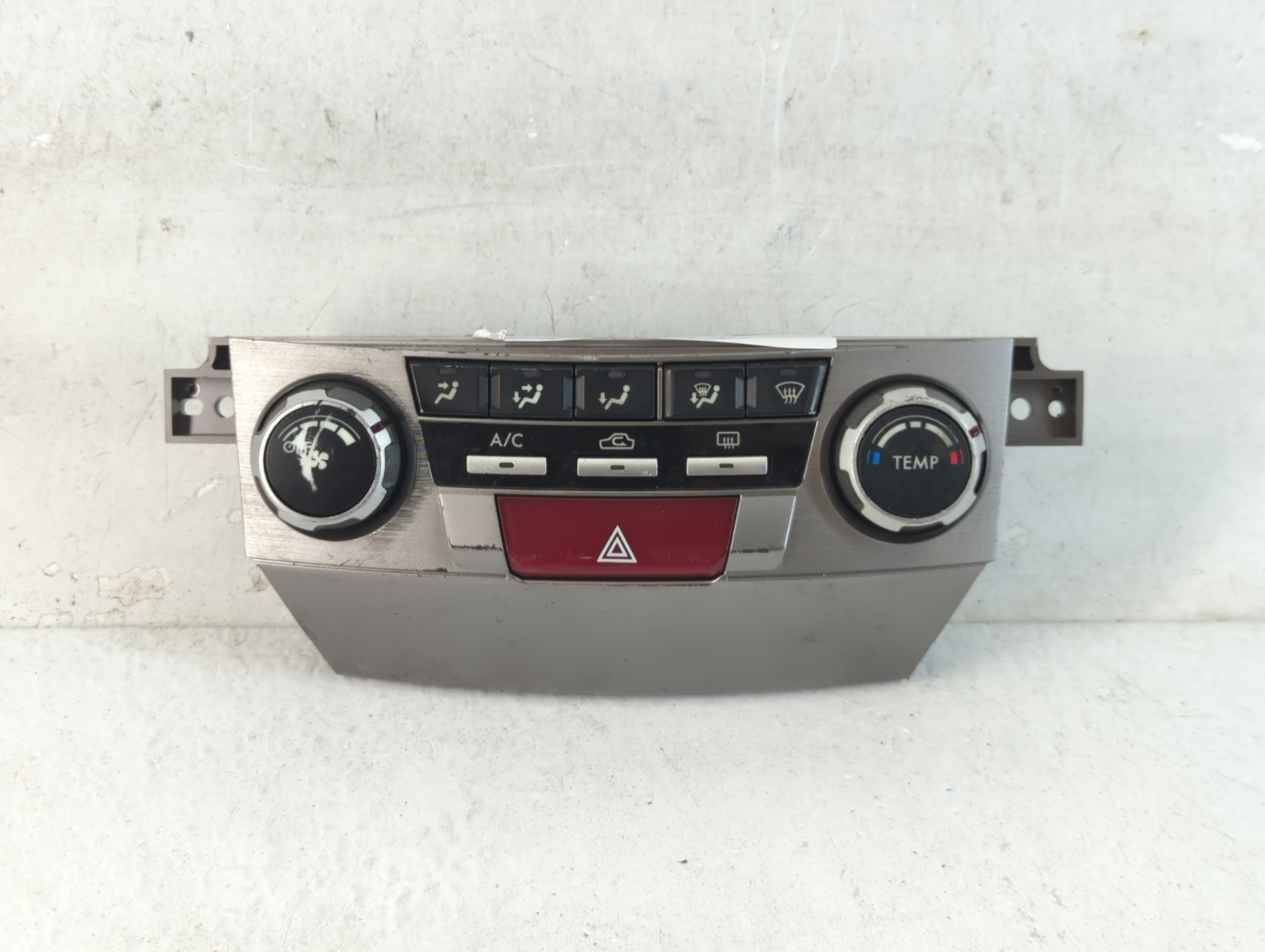2010-2014 Subaru Legacy Ac Heater Climate Control Temperature Oem 1061155 - Oemusedautoparts1.com