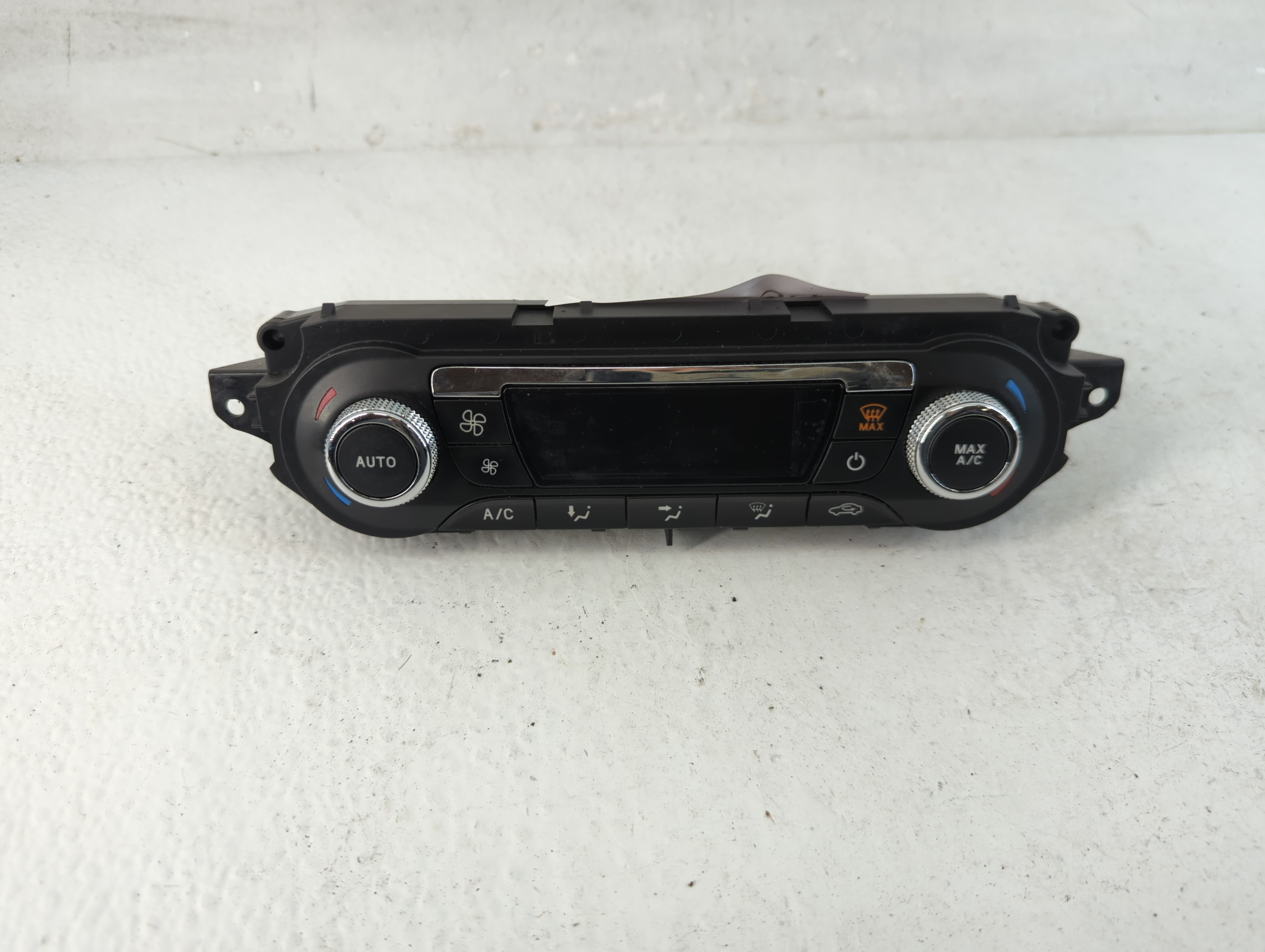 2013-2016 Ford Escape Ac Heater Climate Control Cj5t-18c612-ba 1061162 - Oemusedautoparts1.com