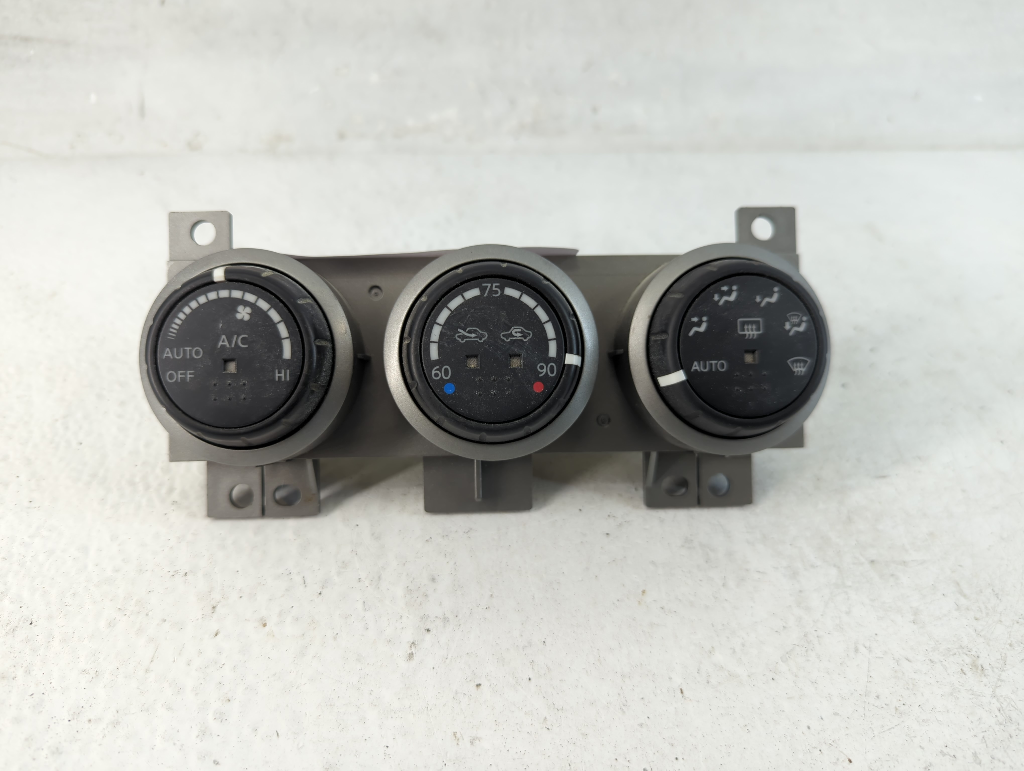 2011-2015 Nissan Rogue Ac Heater Climate Control 27500 1vk0a 1061170 - Oemusedautoparts1.com