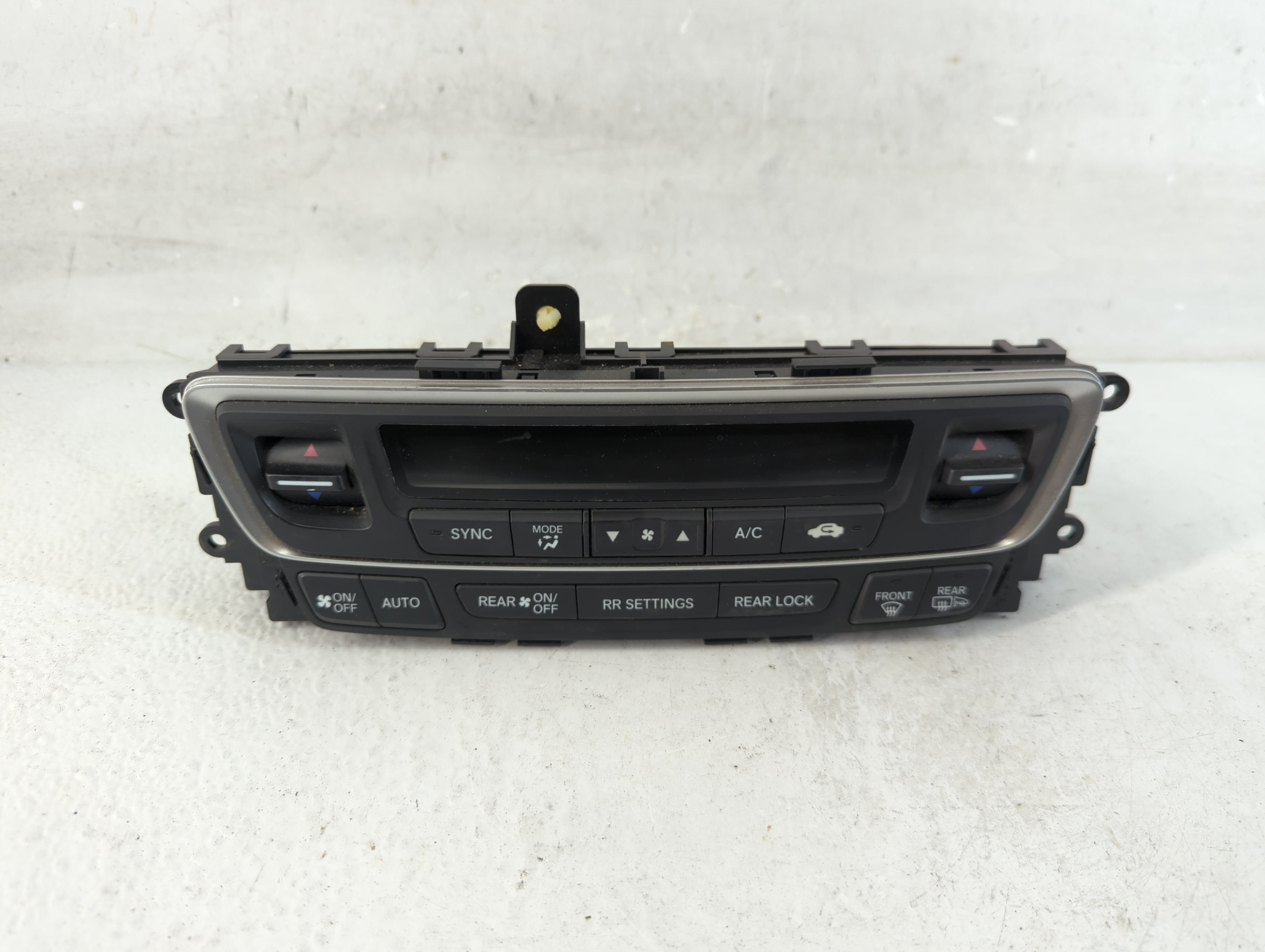 2016-2018 Honda Pilot Ac Heater Climate Control 29600tg7a610m1 1061171 - Oemusedautoparts1.com