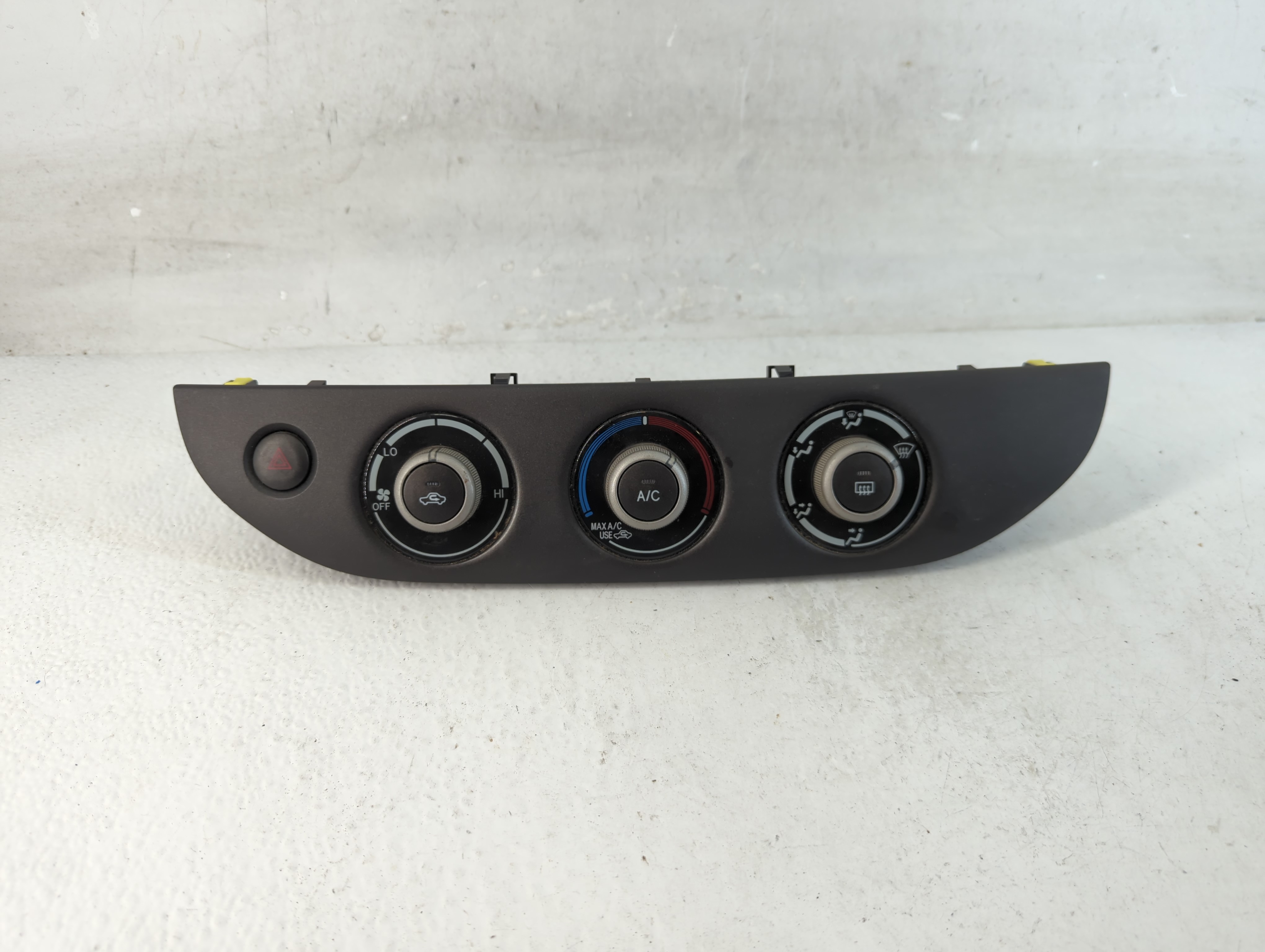 2002-2006 Toyota Camry Ac Heater Climate Control 55902-06120 1061174 - Oemusedautoparts1.com