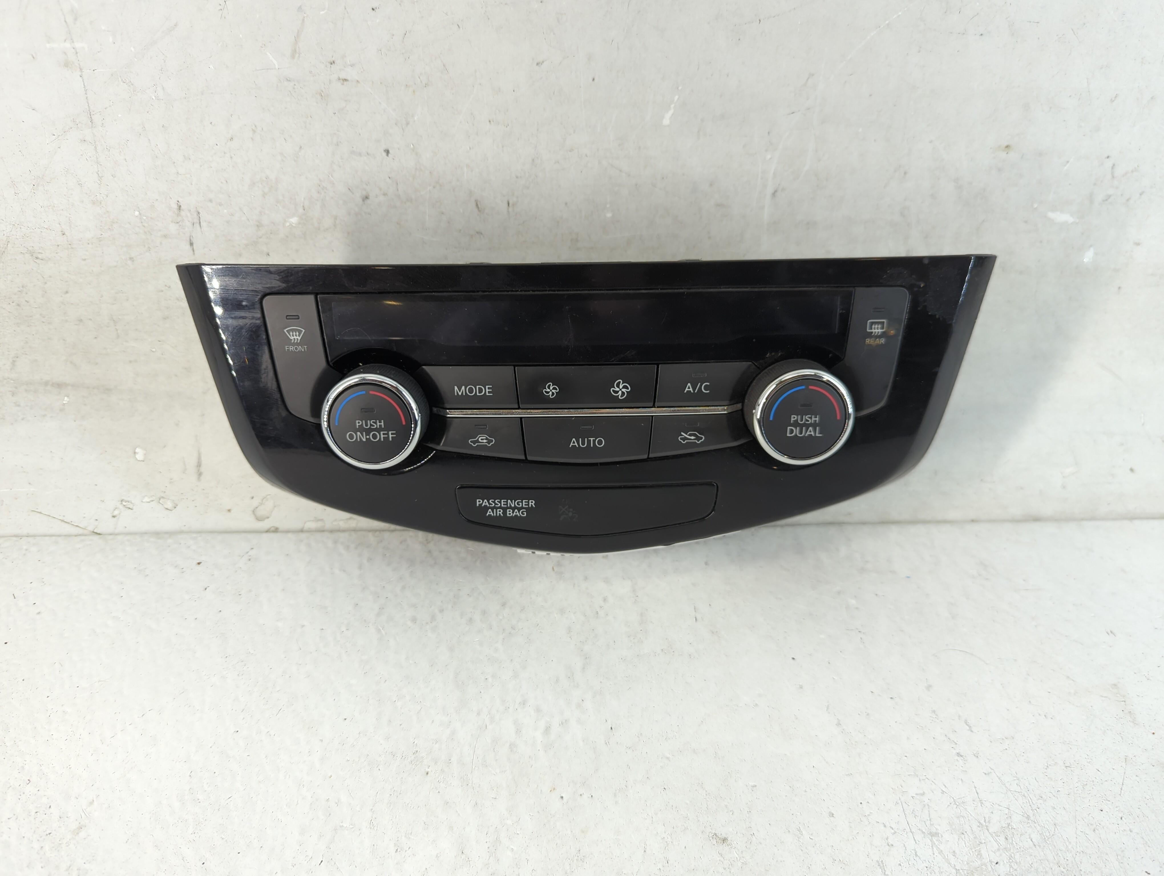 Picture of 2017-2020 Nissan Rogue Ac Heater Climate Control 27500 7fe0a 1061197