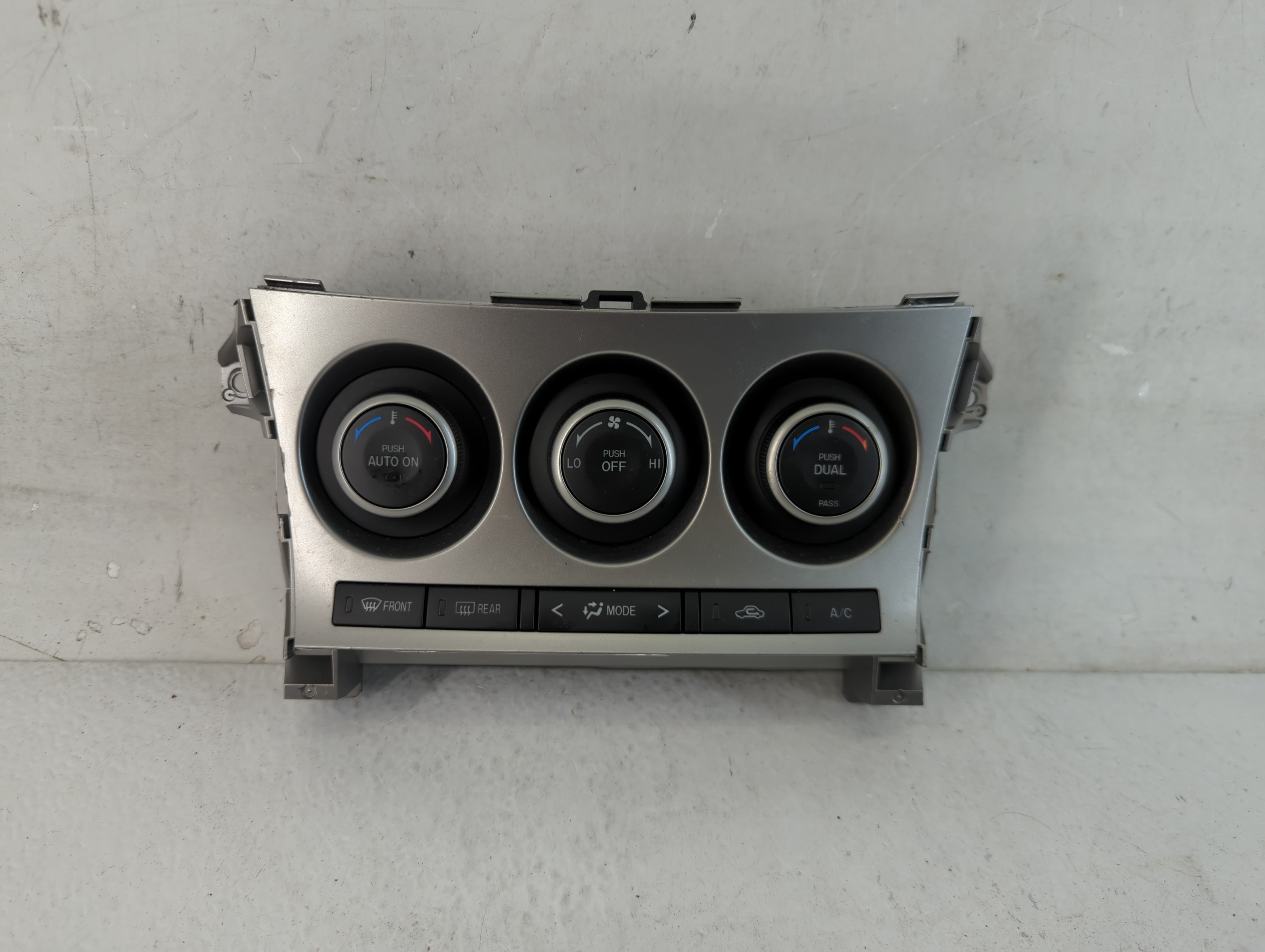 2010-2011 Mazda 3 Ac Heater Climate Control K4000 0a20a 1061204 - Oemusedautoparts1.com
