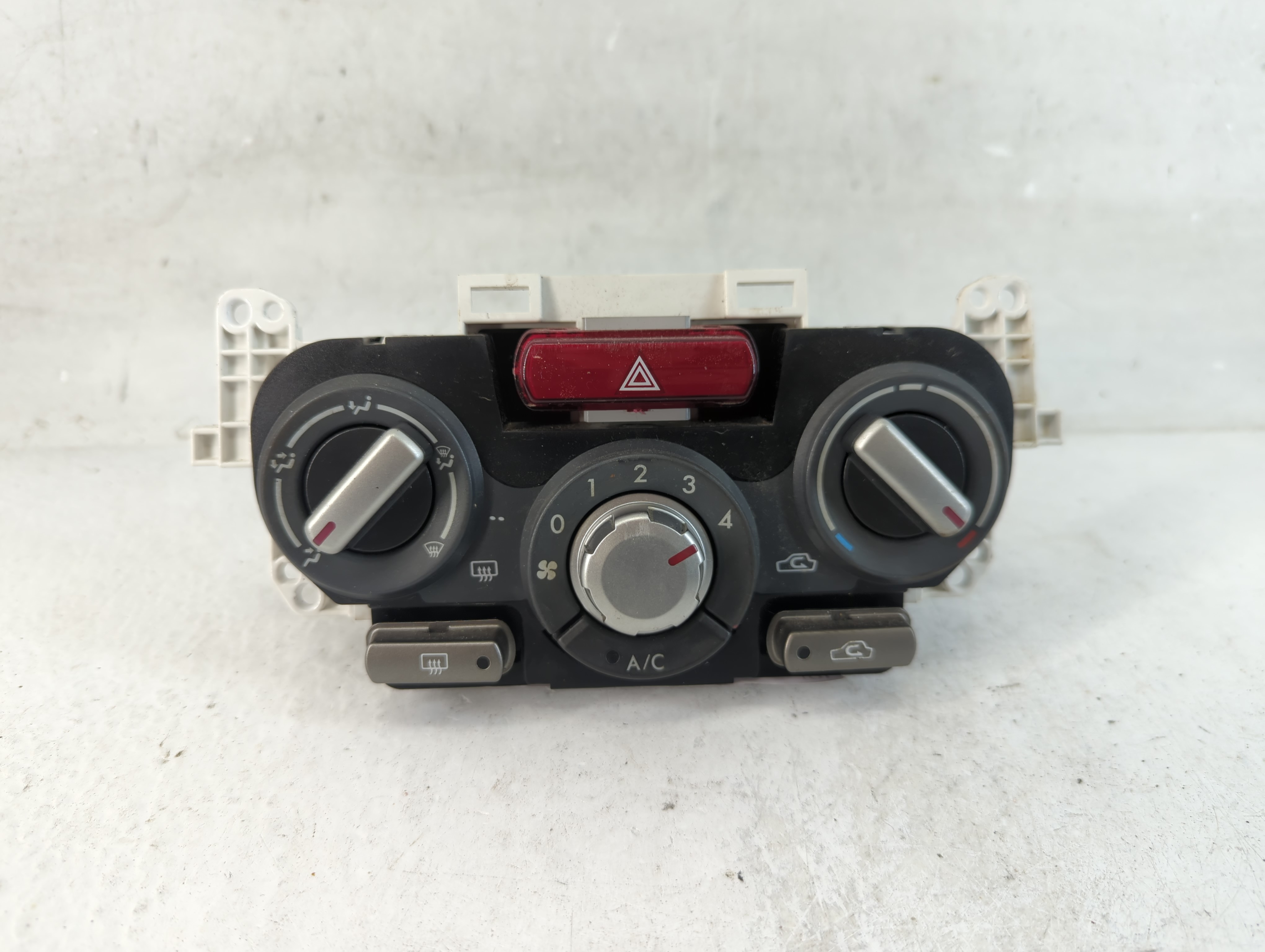 Picture of 2012 Subaru Forester Ac Heater Climate Control 72311sc050 1061208