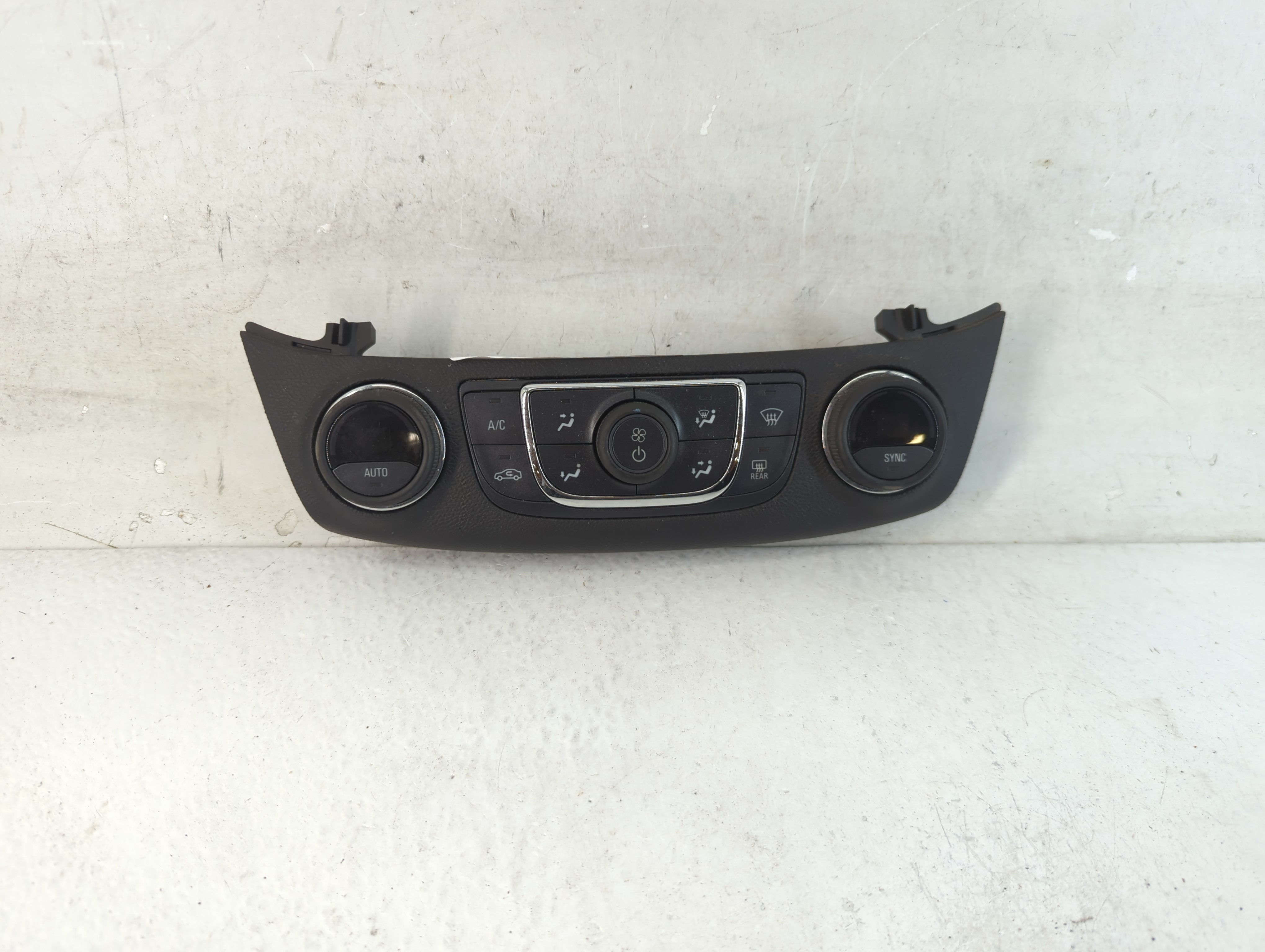 2014-2020 Chevrolet Impala Ac Heater Climate Control 23453509 1061220 - Oemusedautoparts1.com