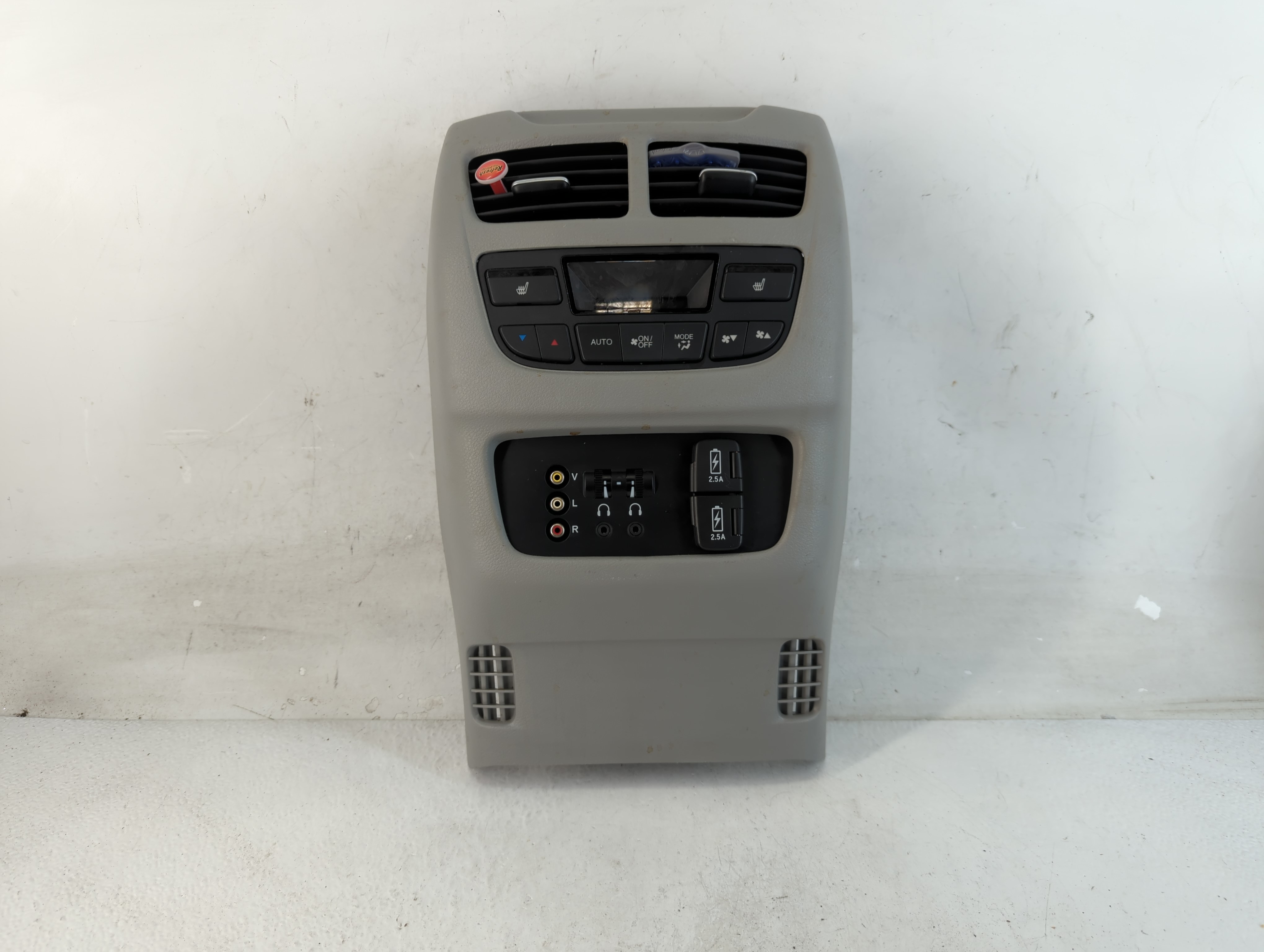 2017 Lincoln Mkx Center Console Rear AC Climate Control Switch Trim Cover1061224 - Oemusedautoparts1.com