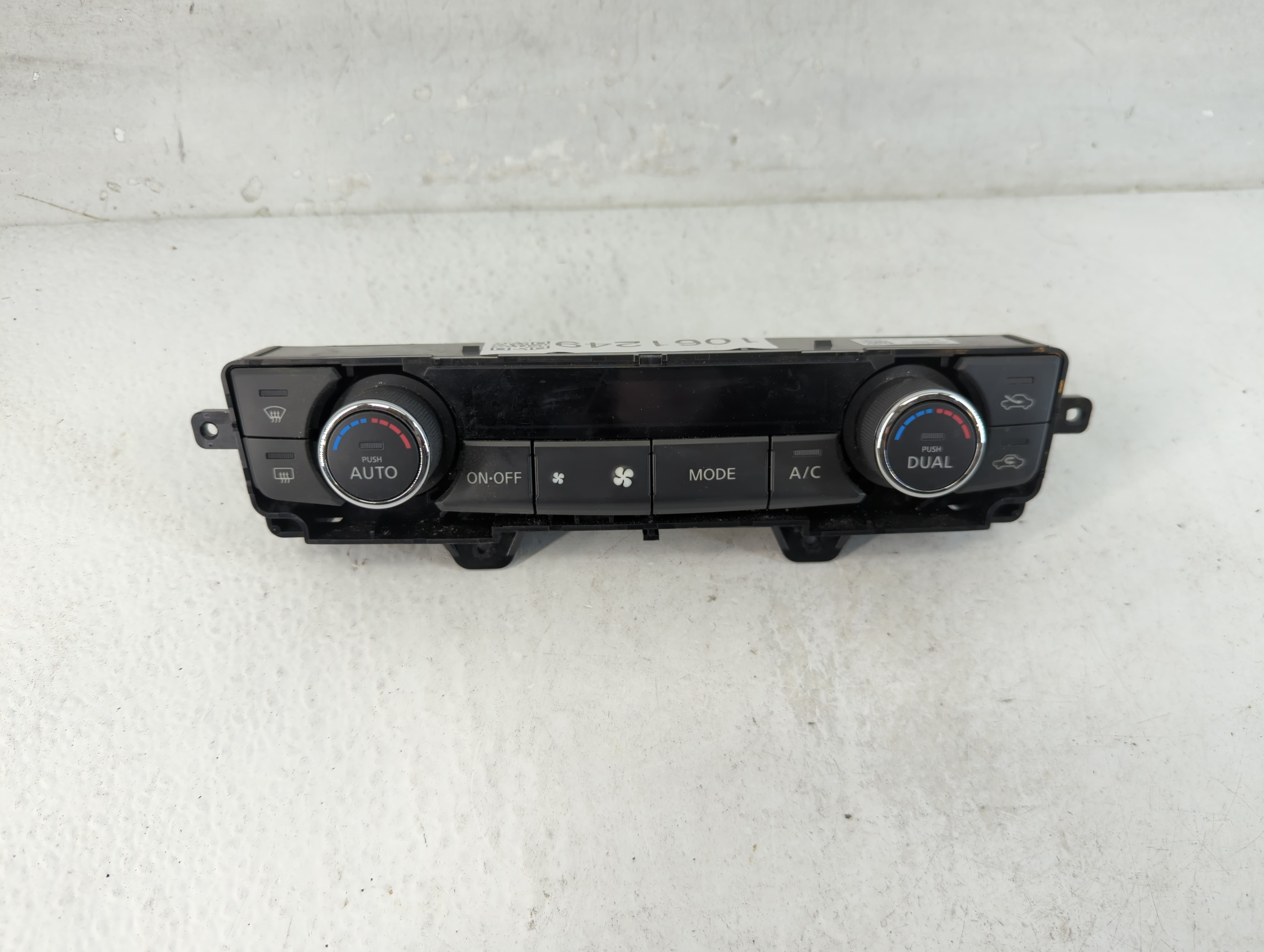 2016-2021 Nissan Maxima Ac Heater Climate Control 27500 4ra0a 1061249 - Oemusedautoparts1.com