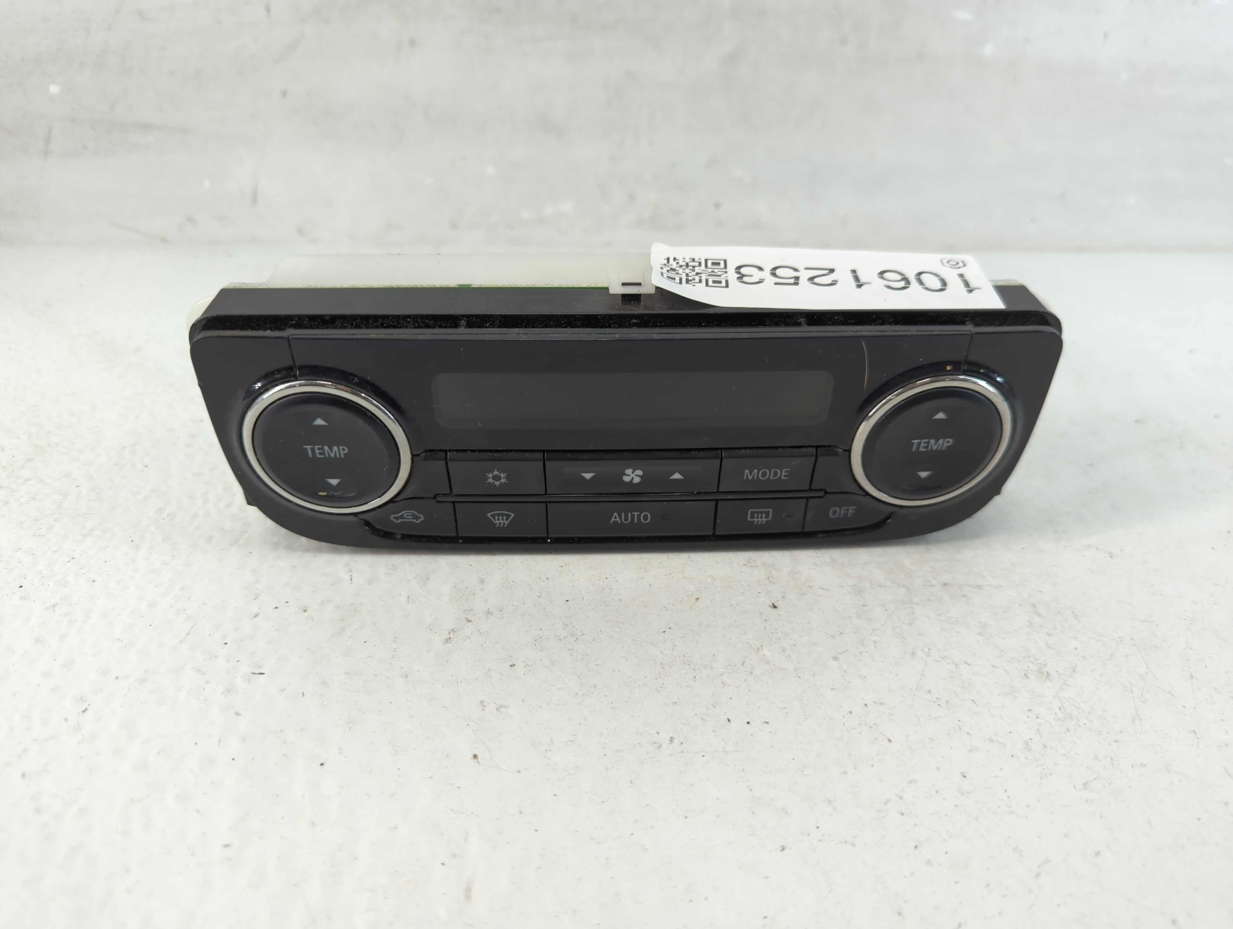2014-2016 Mitsubishi Outlander Ac Heater Climate Control 7820a995xa 1061253 - Oemusedautoparts1.com