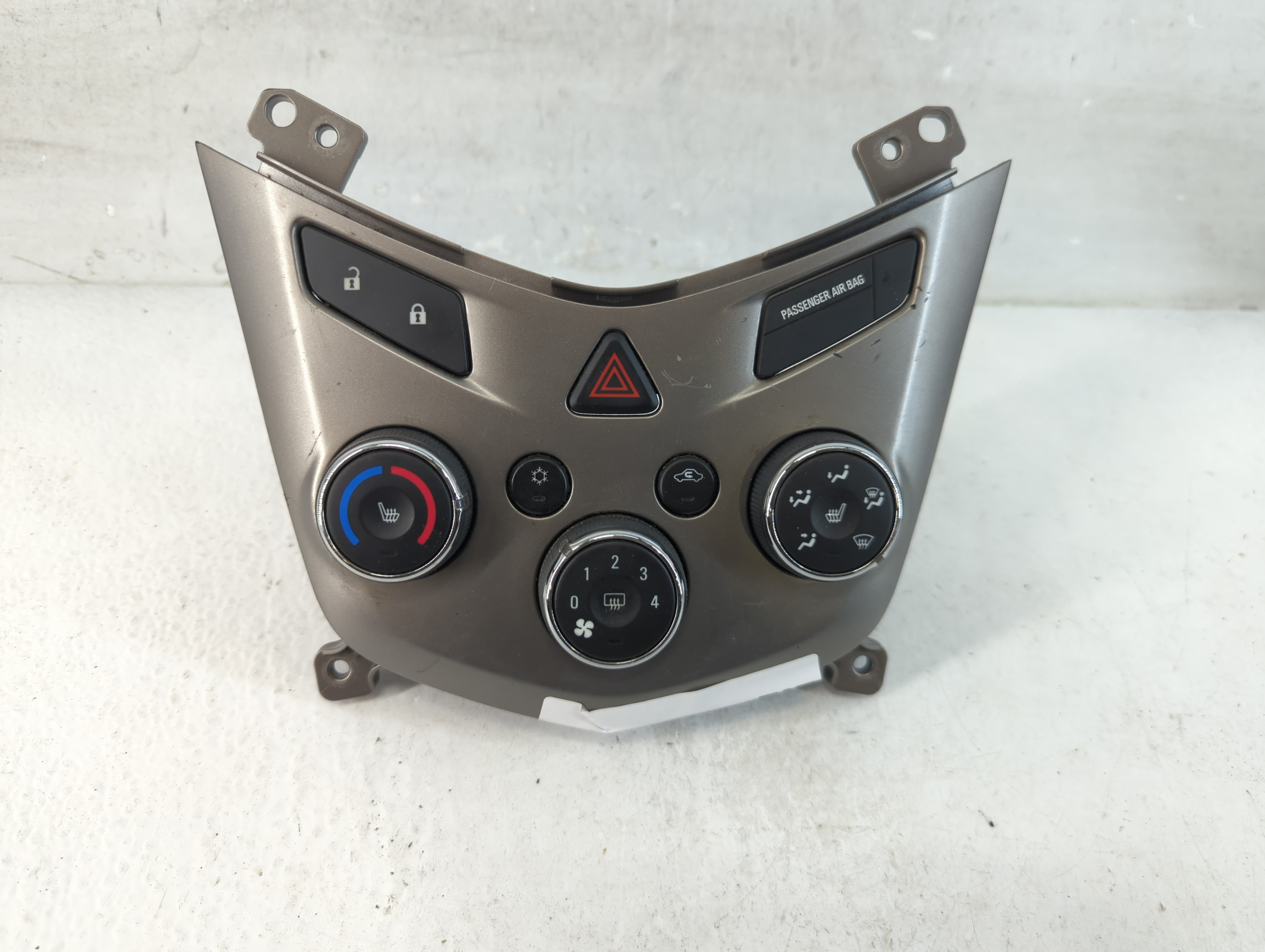 2012-2012 Chevrolet Sonic Ac Heater Climate Control Temperature Oem 1061269 - Oemusedautoparts1.com