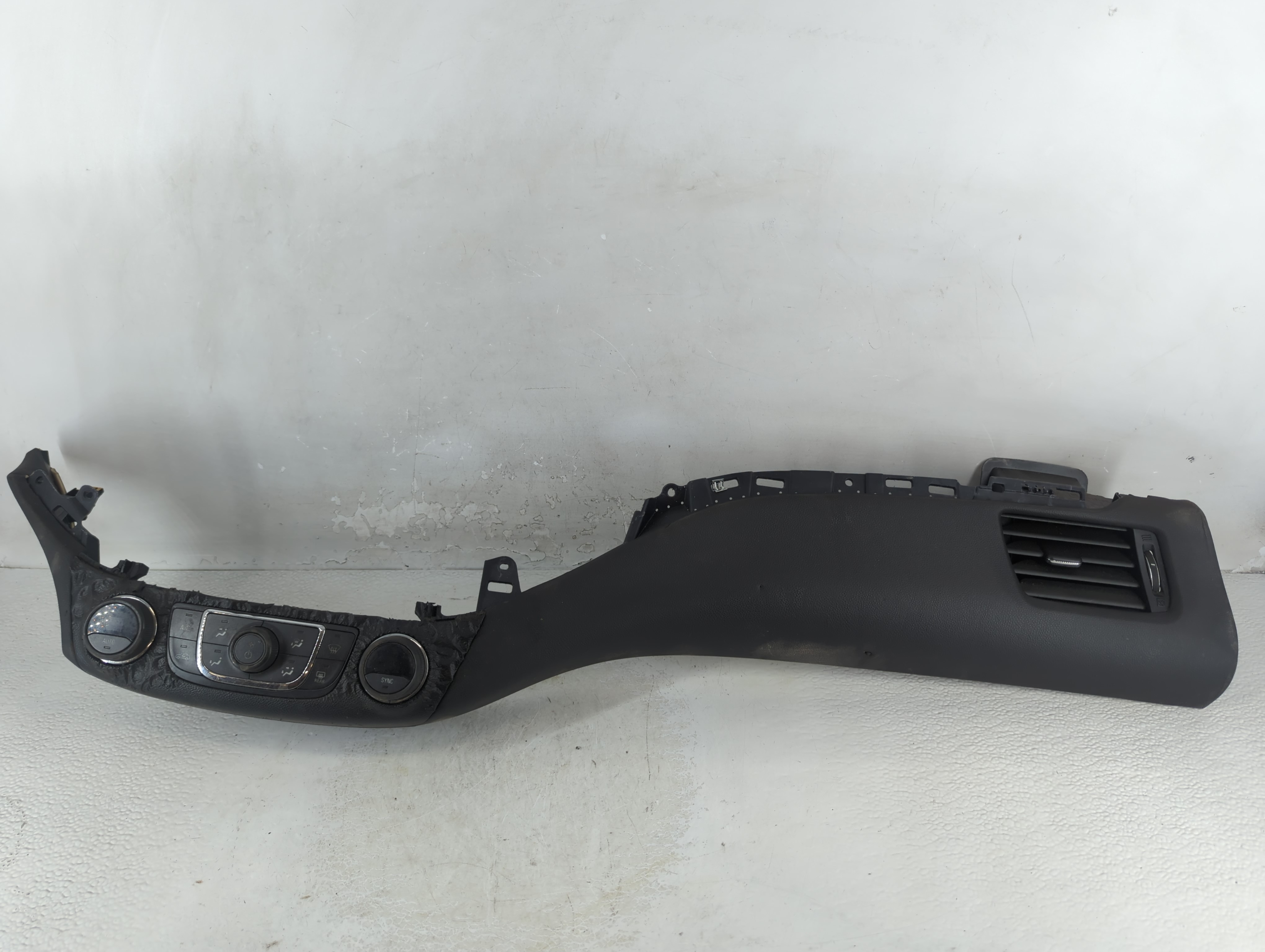 2014-2020 Chevrolet Impala Ac Heater Climate Control 23453509 1061301 - Oemusedautoparts1.com