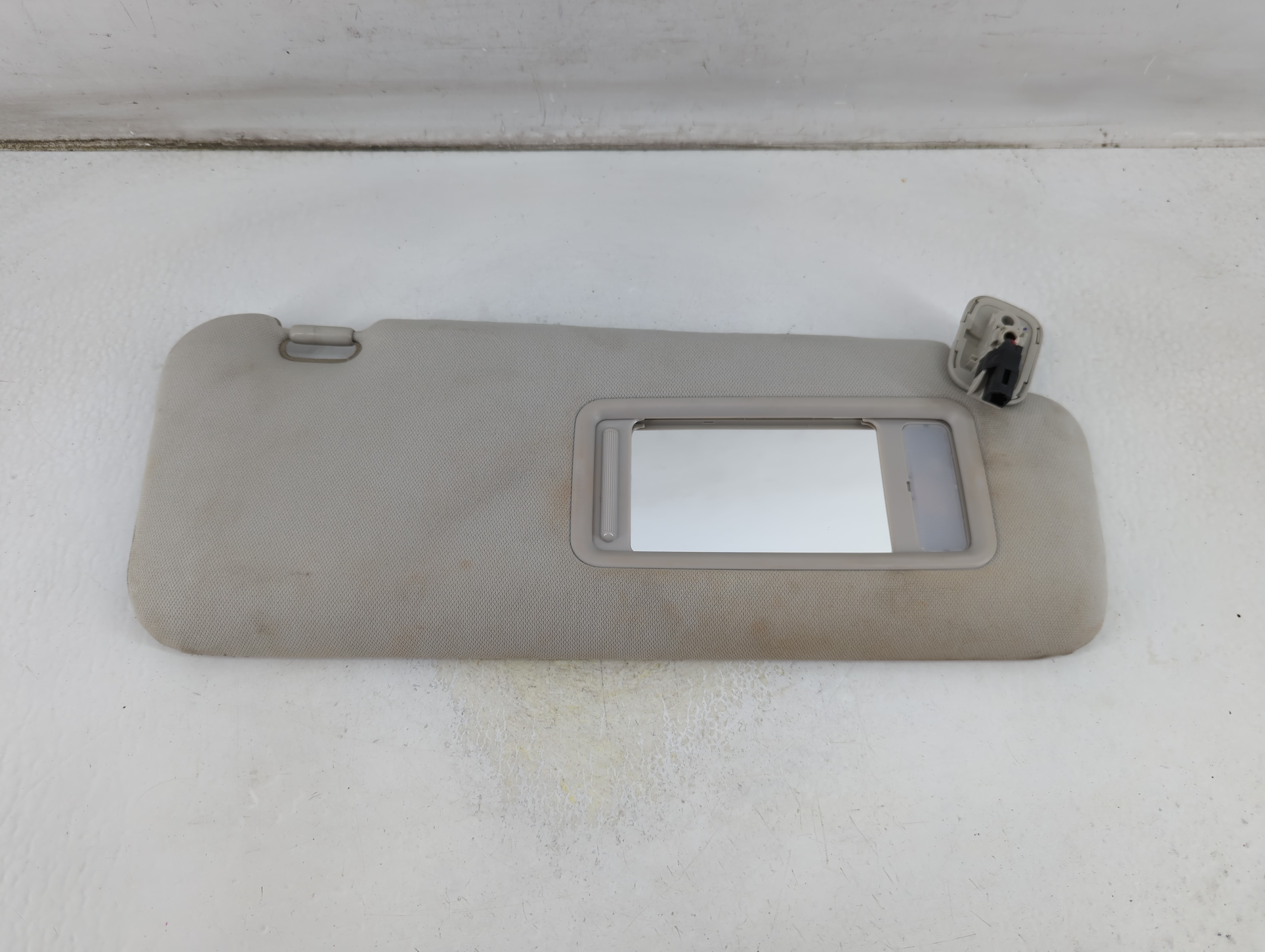 2010-2015 Mazda Cx-9 Passenger Sun Visor Mirror Right Sunvisor Ivory 1061304 - Oemusedautoparts1.com