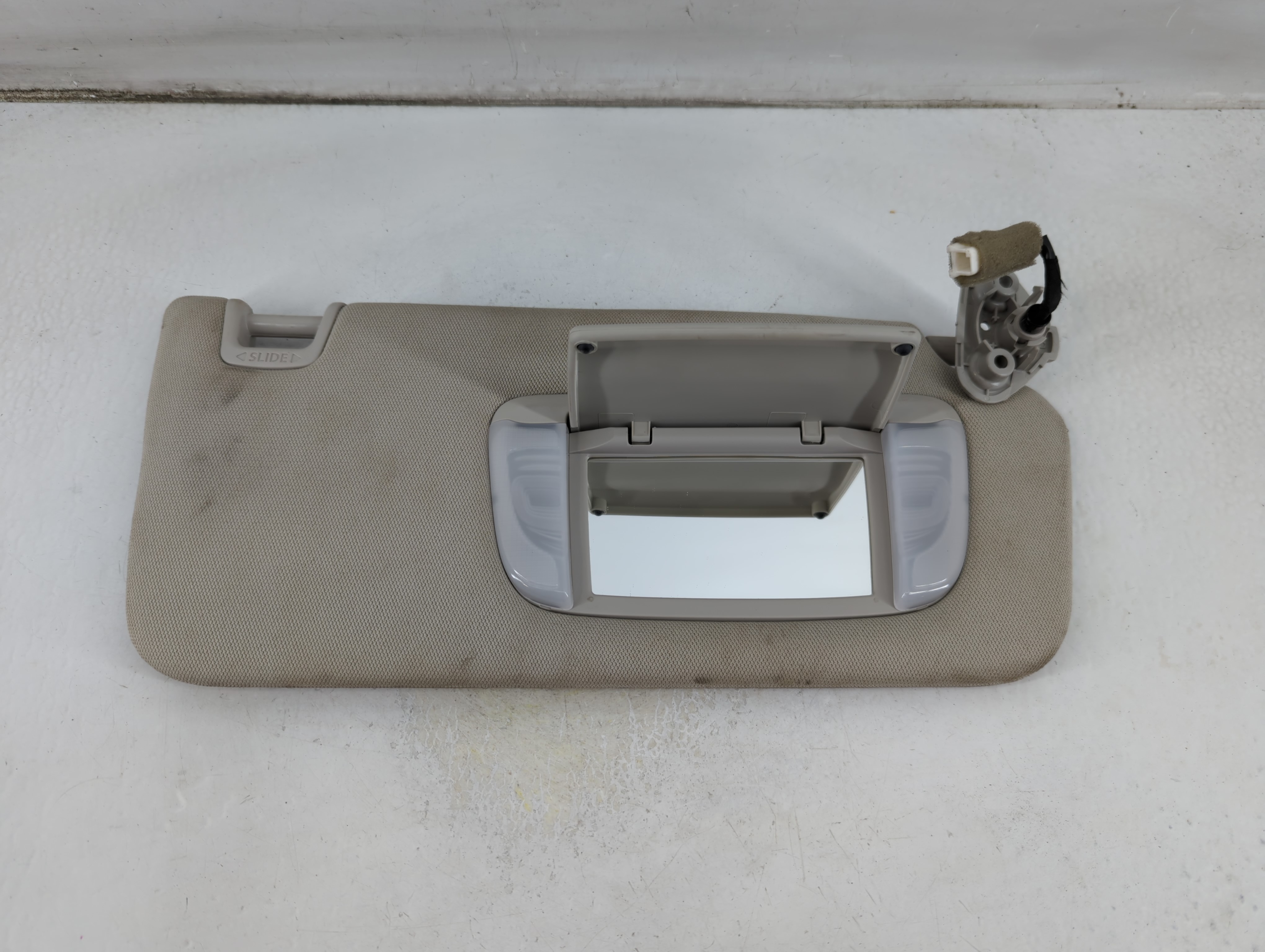 Picture of 2021 Hyundai Accent Driver Sun Visor Mirror Left Sunvisor Grey 1061321