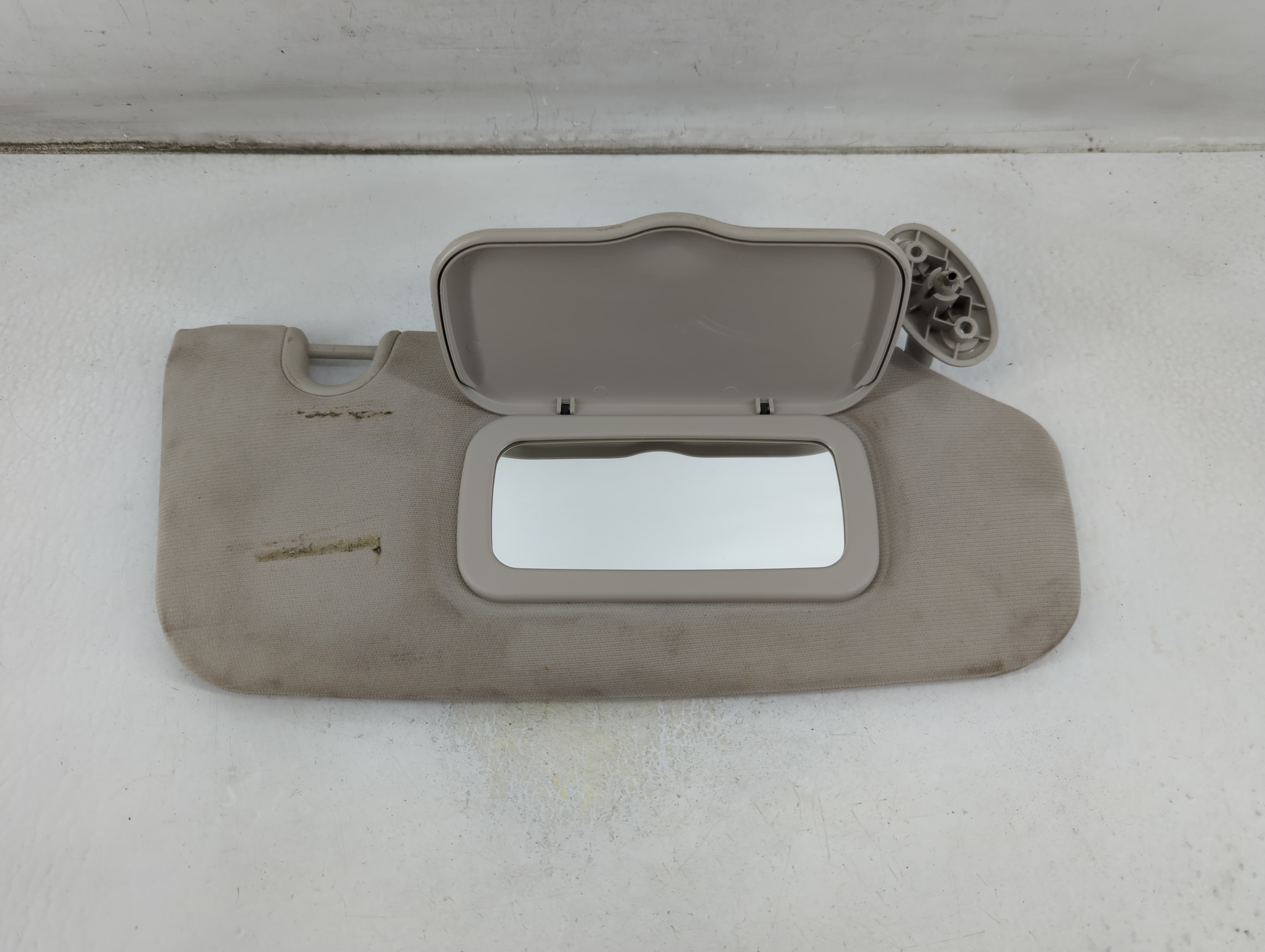 2010-2017 Jeep Compass Passenger Sun Visor Mirror Right Sunvisor Grey 1061329 - Oemusedautoparts1.com